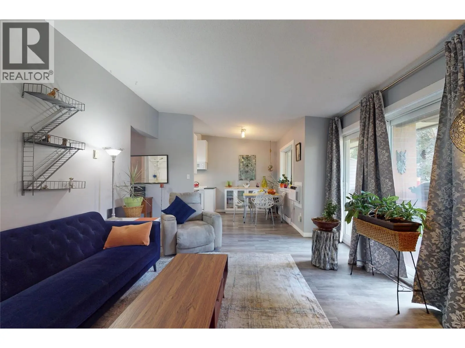 240 McIntosh Road Unit# 211
