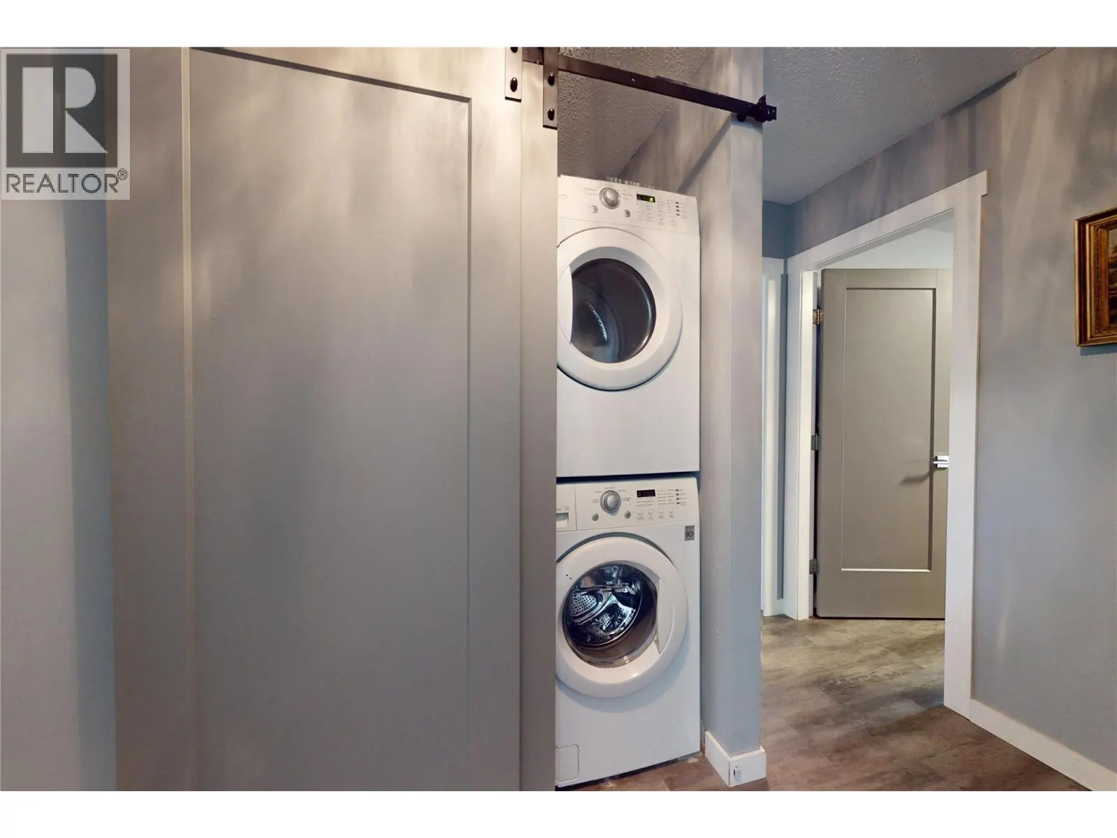 240 McIntosh Road Unit# 211
