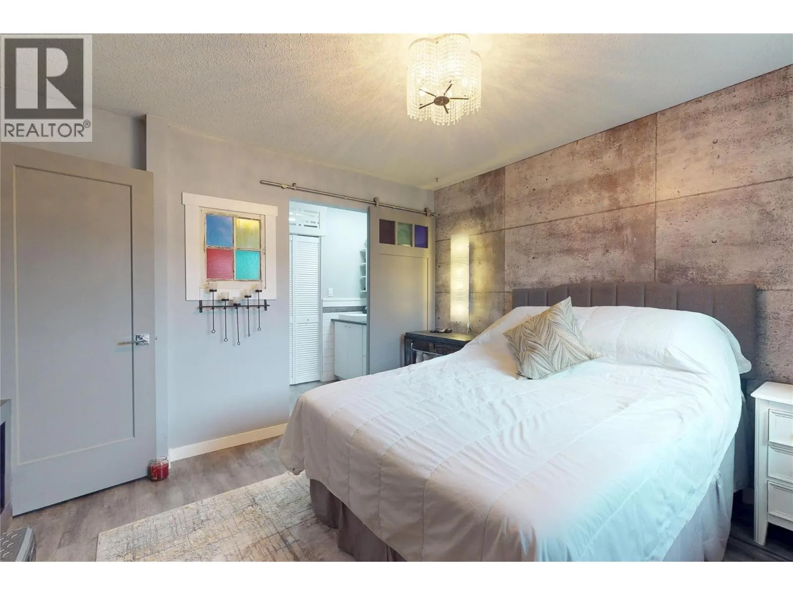 240 McIntosh Road Unit# 211