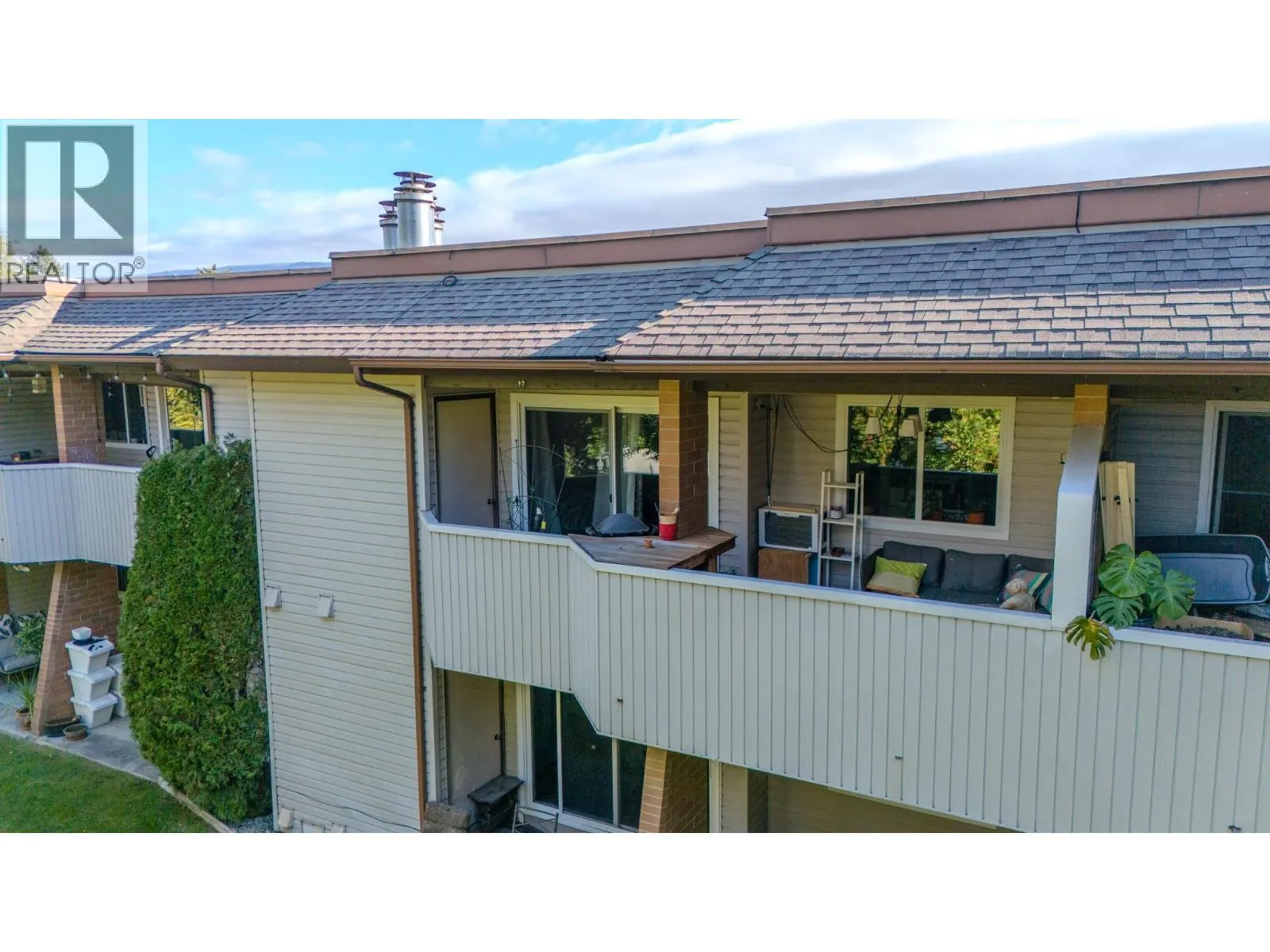 240 McIntosh Road Unit# 211