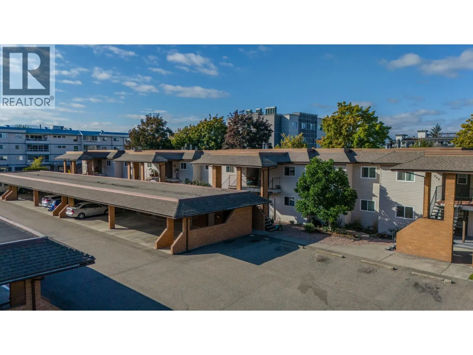 240 McIntosh Road Unit# 211