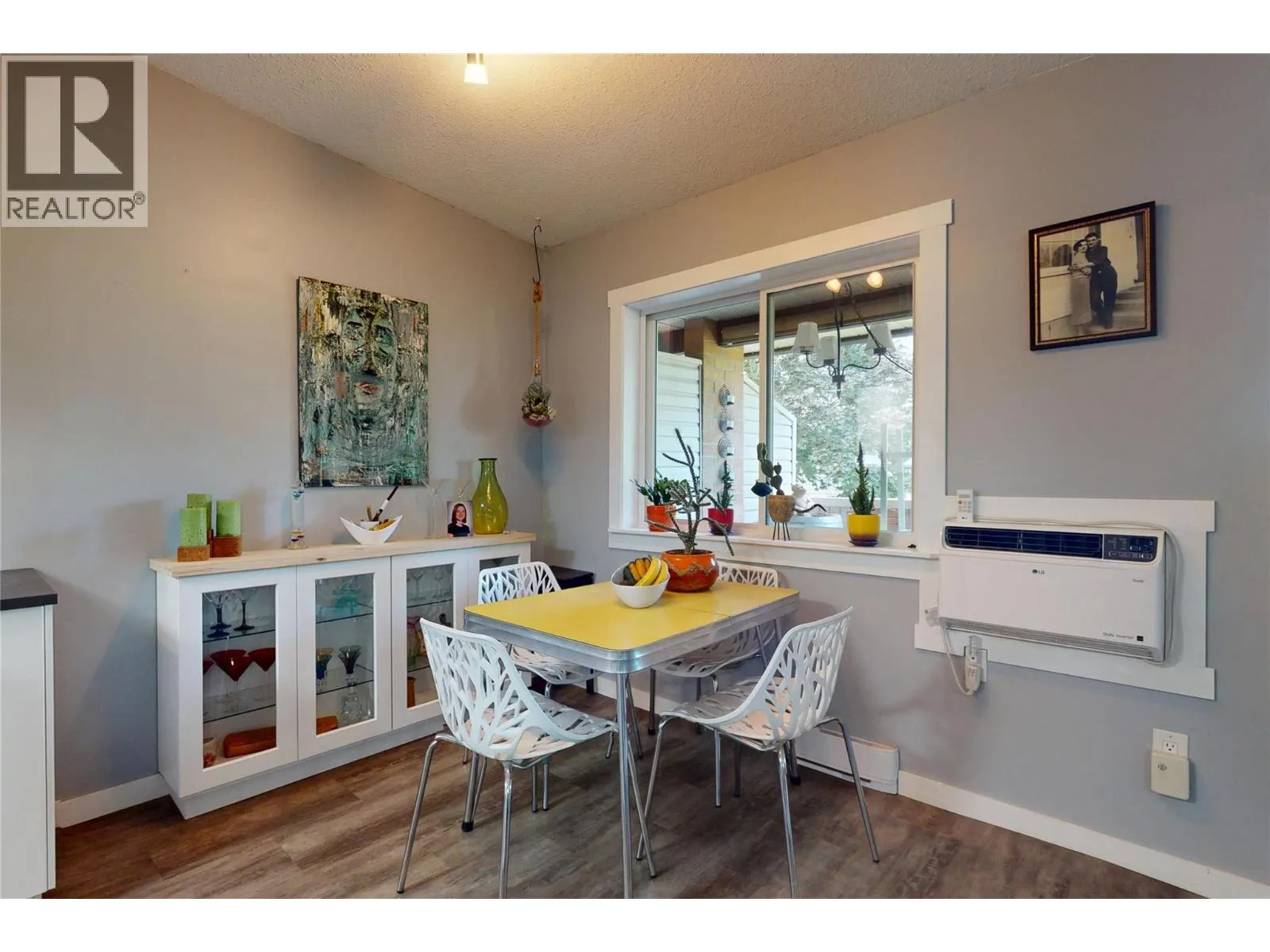 240 McIntosh Road Unit# 211
