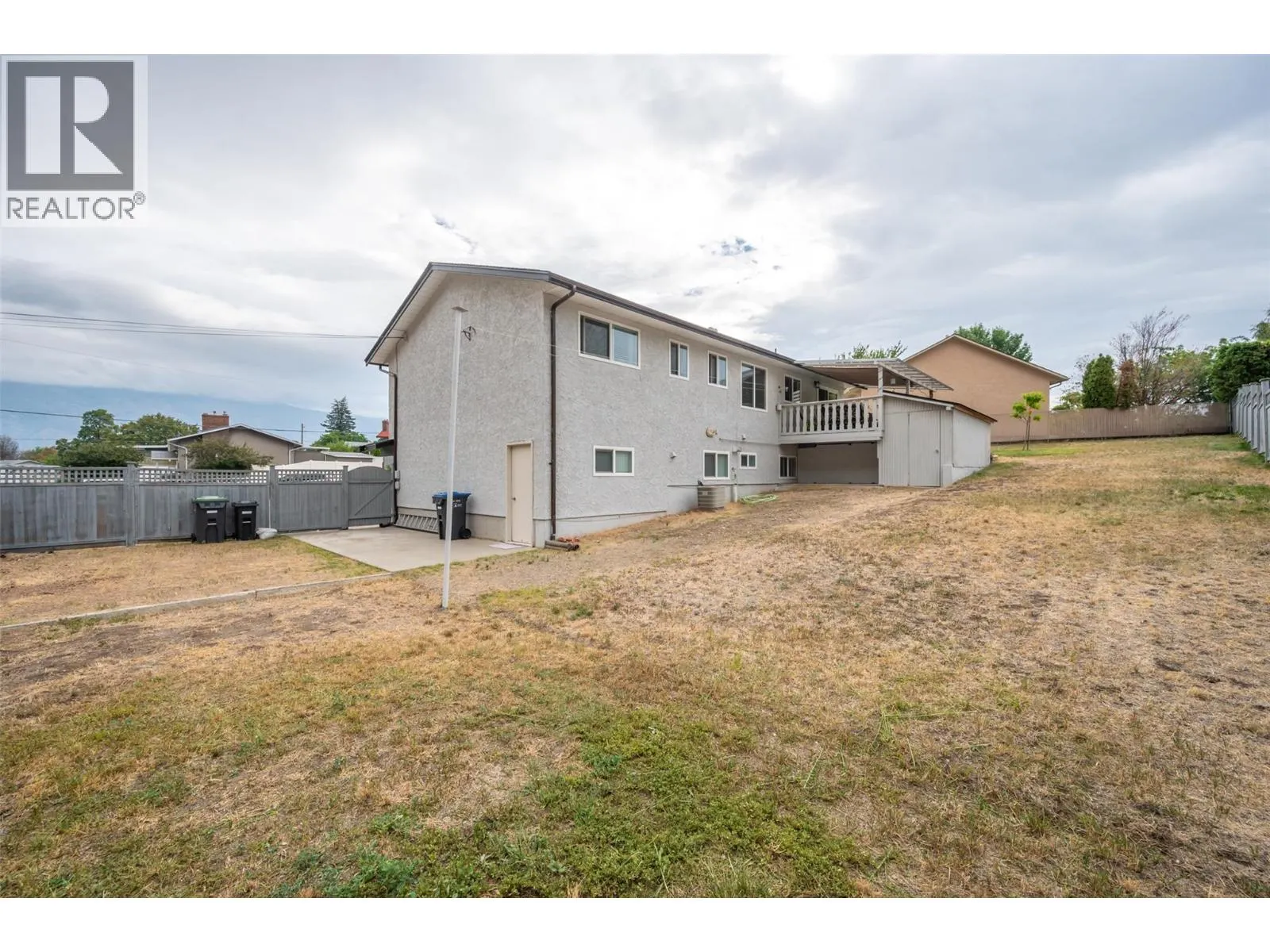 6142 Eveningstar Close