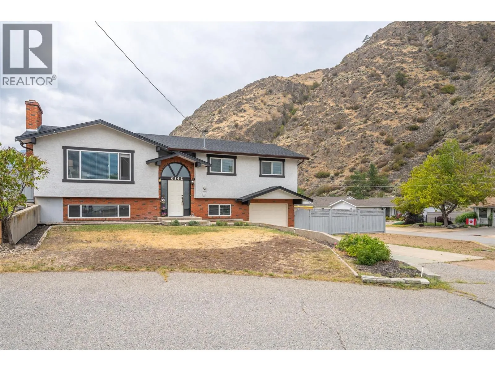 6142 Eveningstar Close