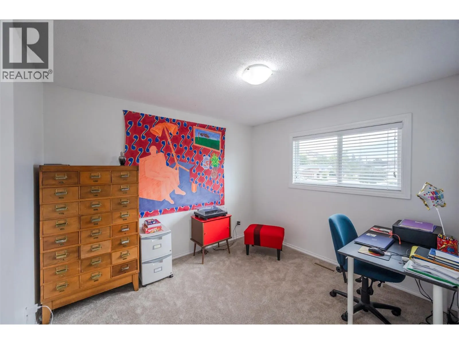 6142 Eveningstar Close