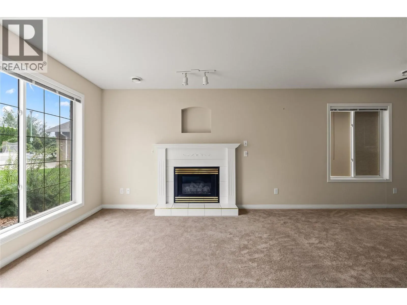 2440 Old Okanagan Highway Unit# 432