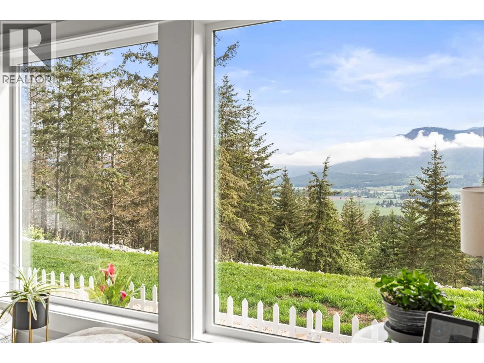 307 Oxbow Place