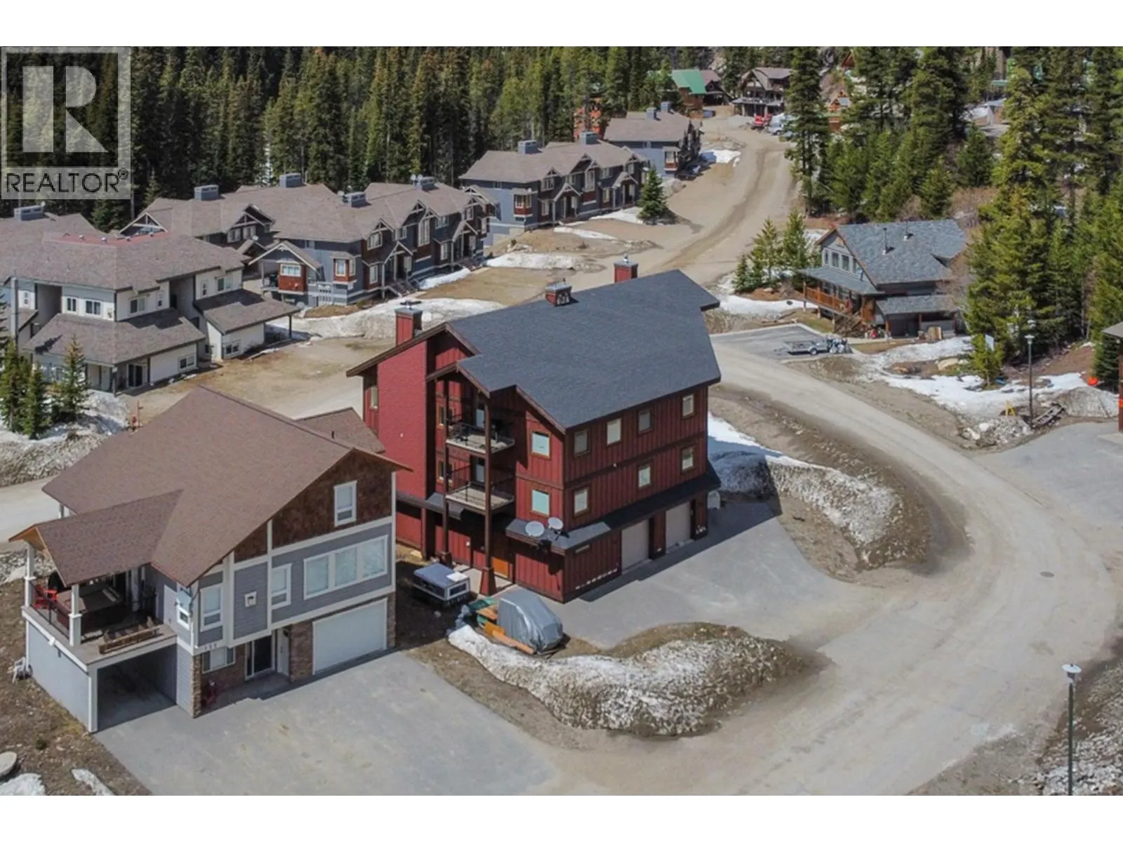 152 CLEARVIEW Crescent