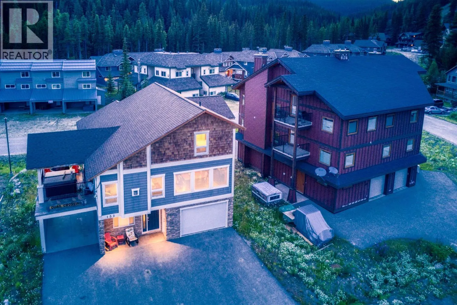 152 CLEARVIEW Crescent