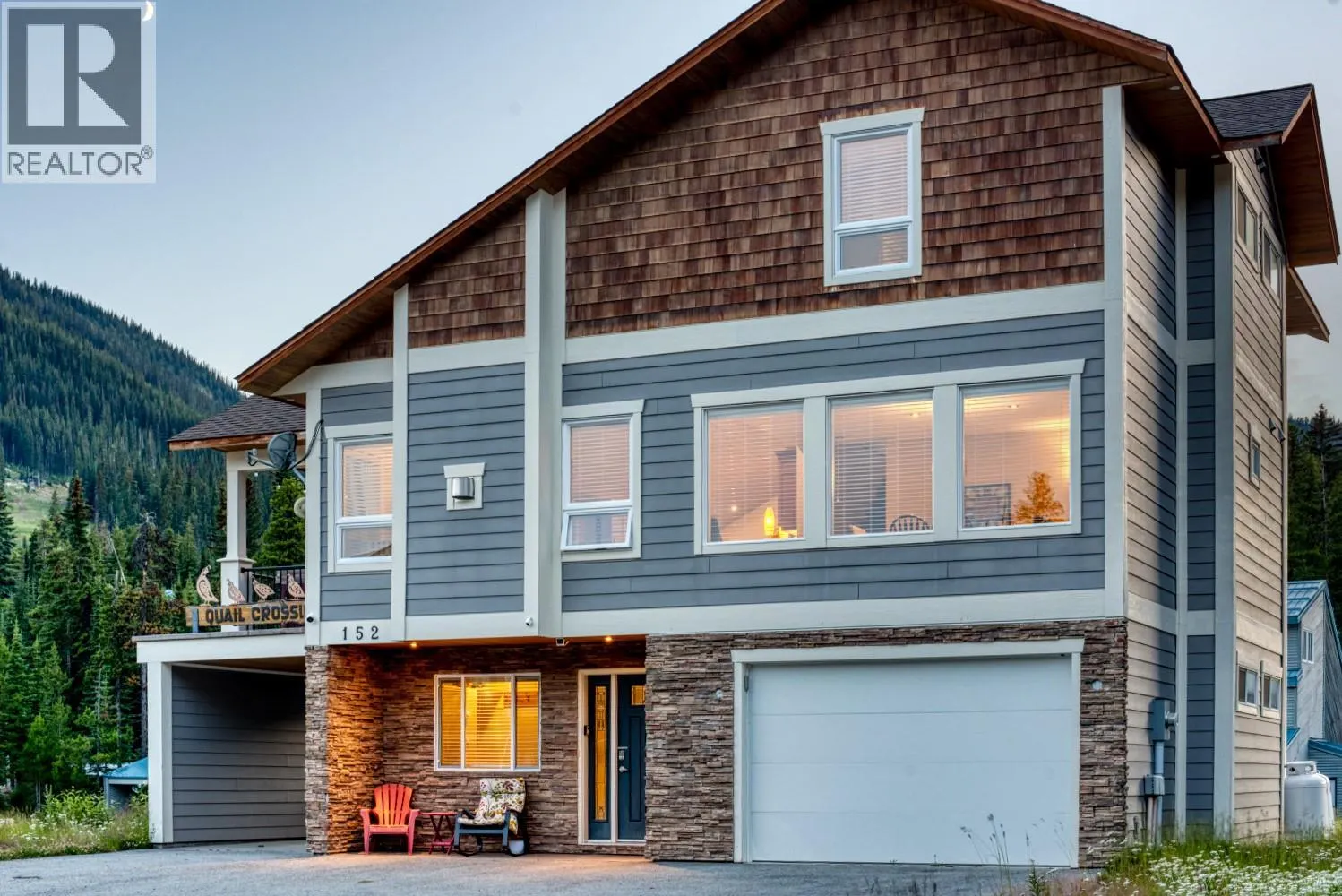 152 CLEARVIEW Crescent