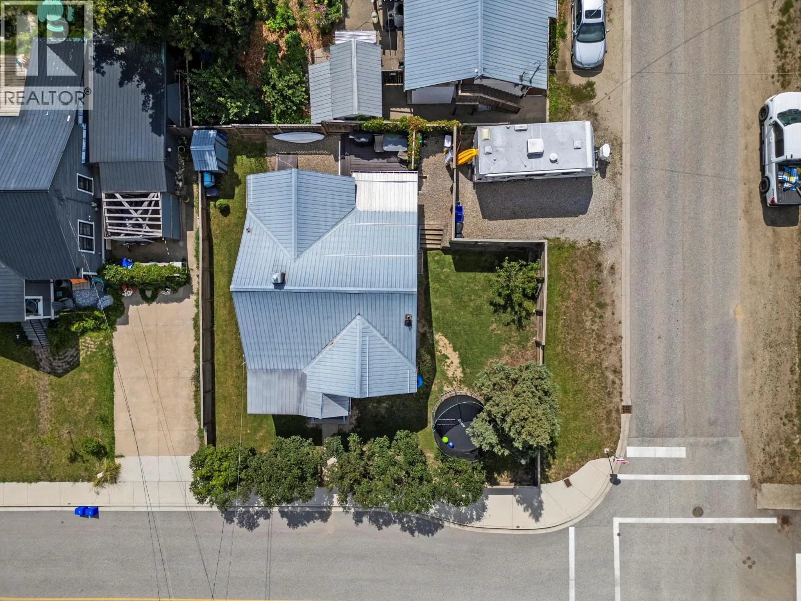 728 Mill Avenue