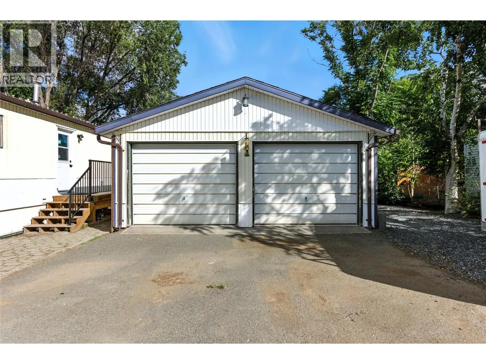 7061 WATSON  E Drive