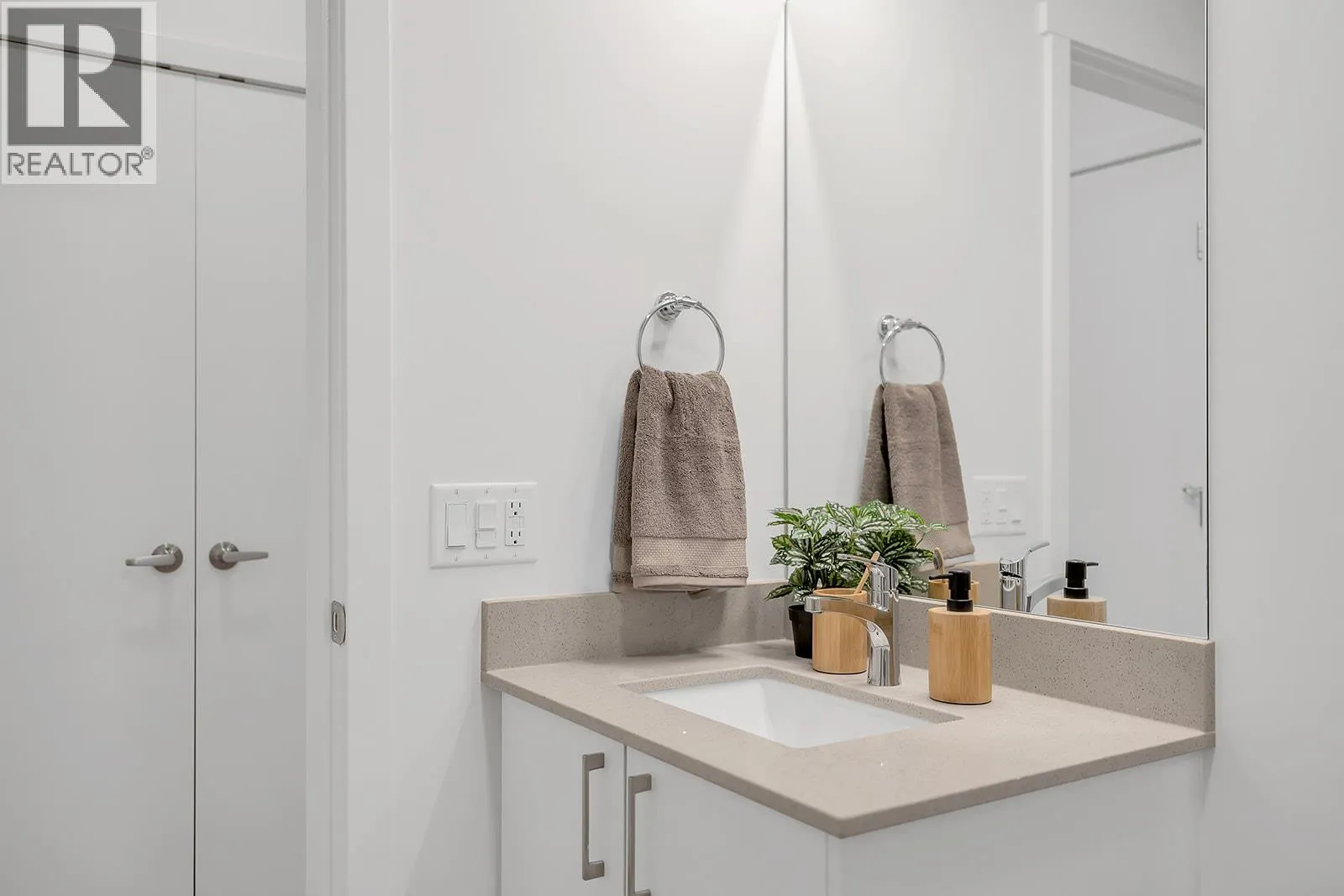 1111 Frost Road Unit# 214