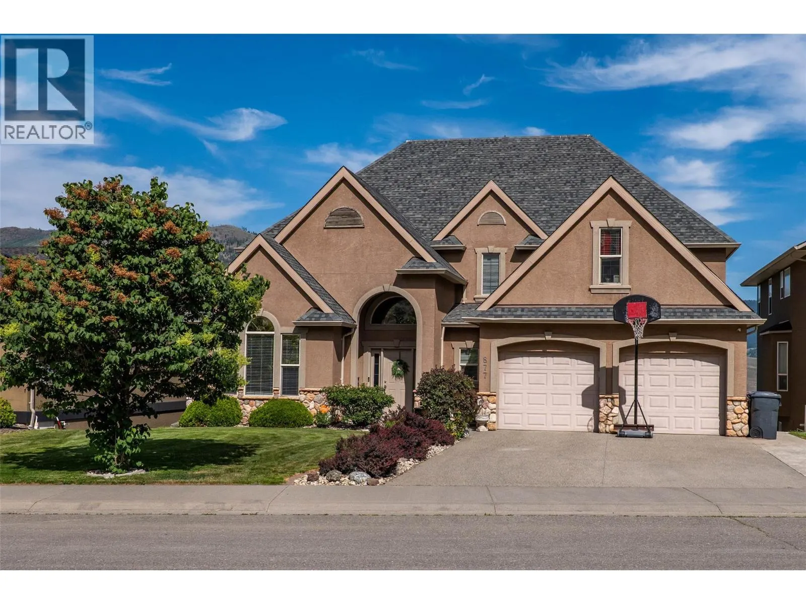 877 QUAIL Drive