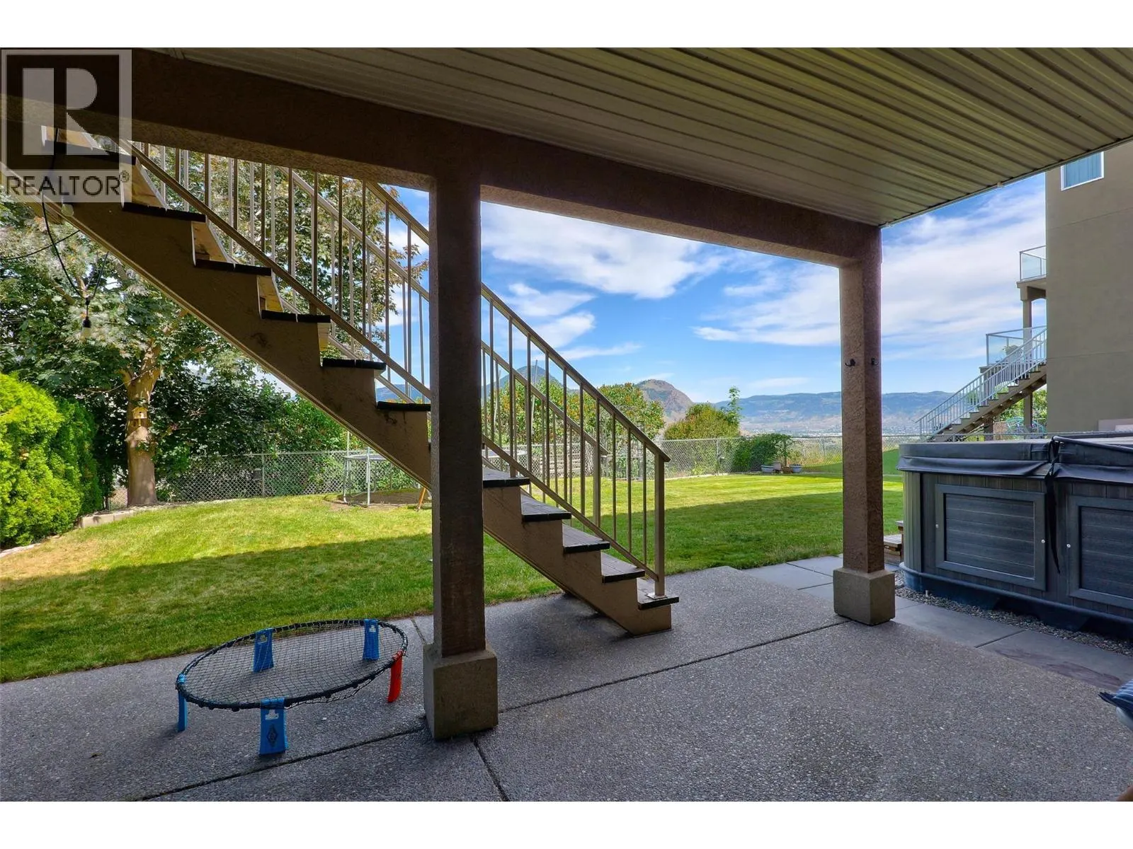 877 QUAIL Drive