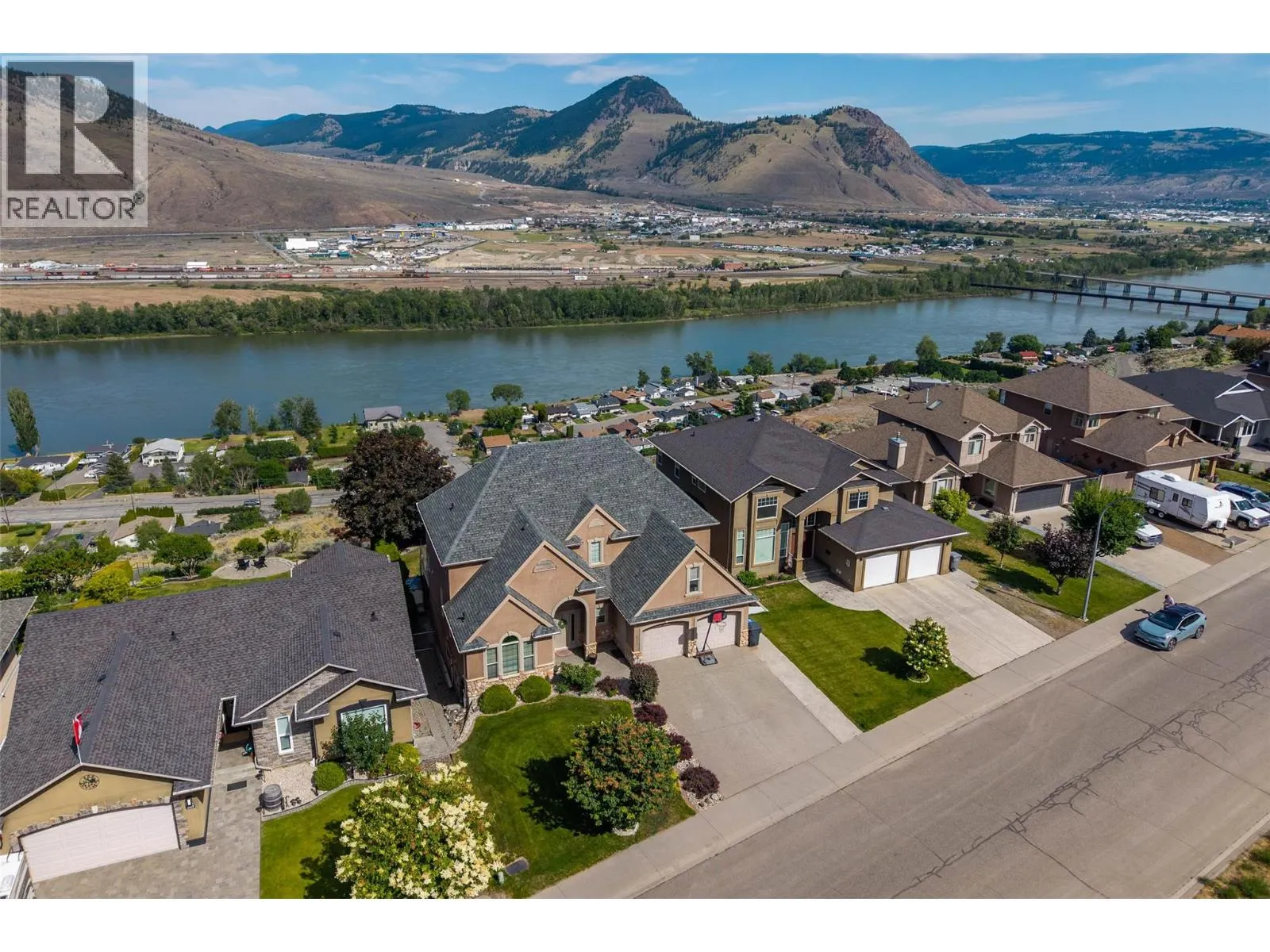 877 QUAIL Drive