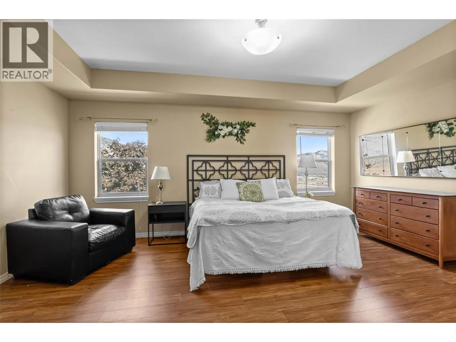 877 QUAIL Drive