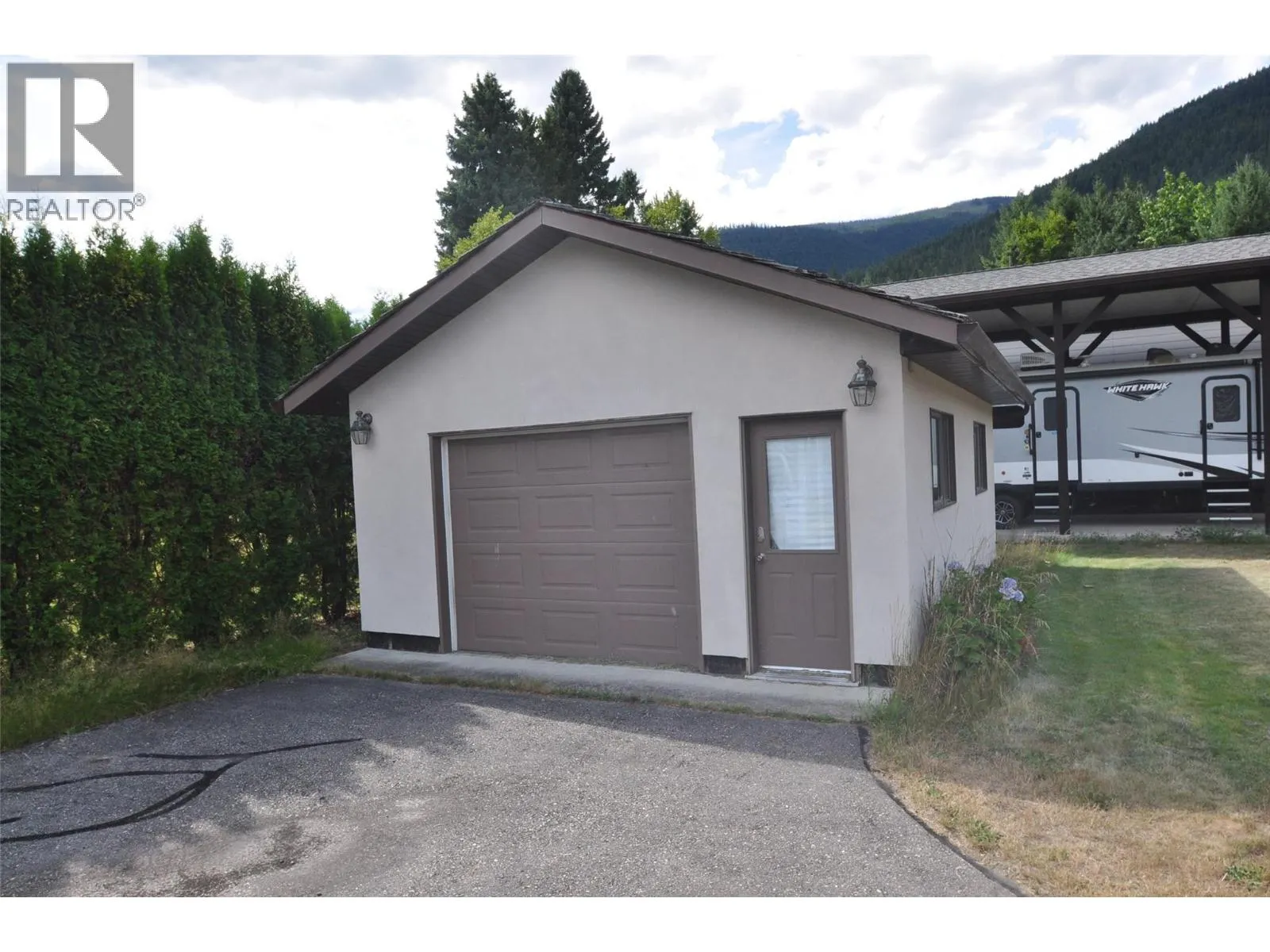 4108 HEROUX Road