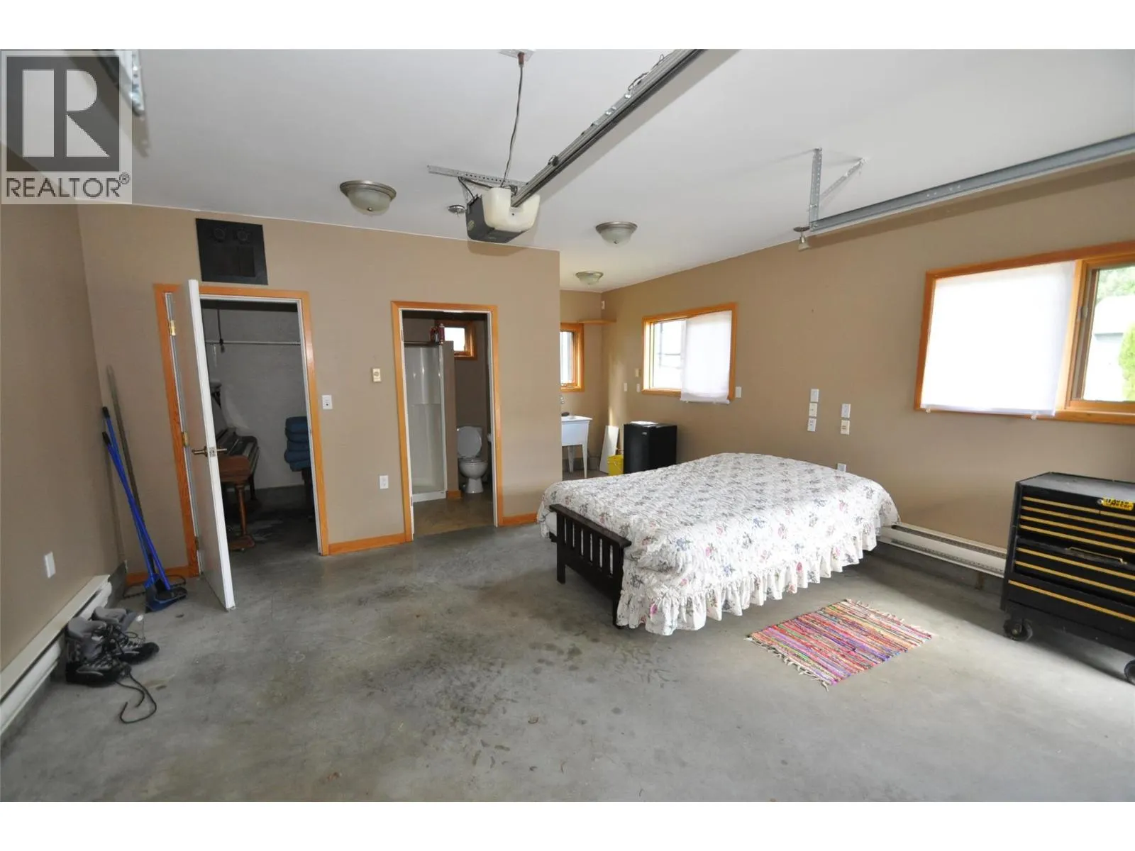 4108 HEROUX Road