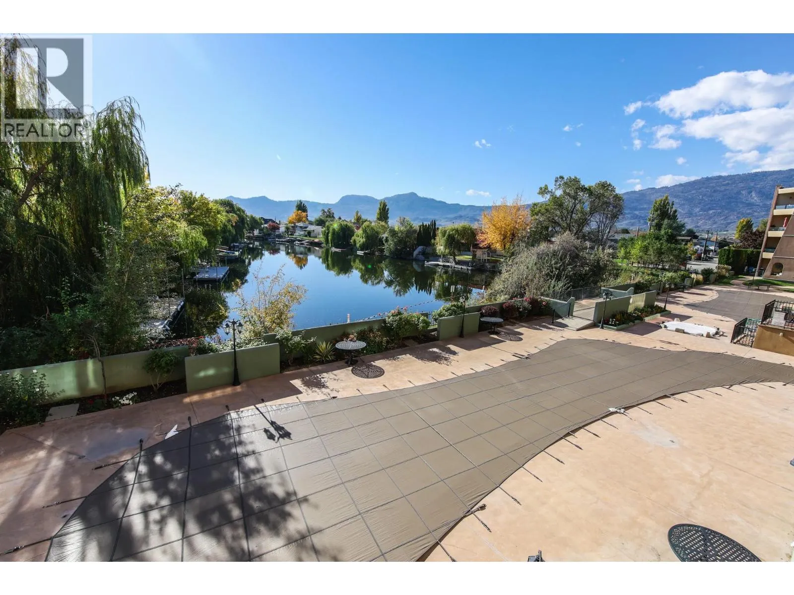 15 Solana Key Court Unit# 204