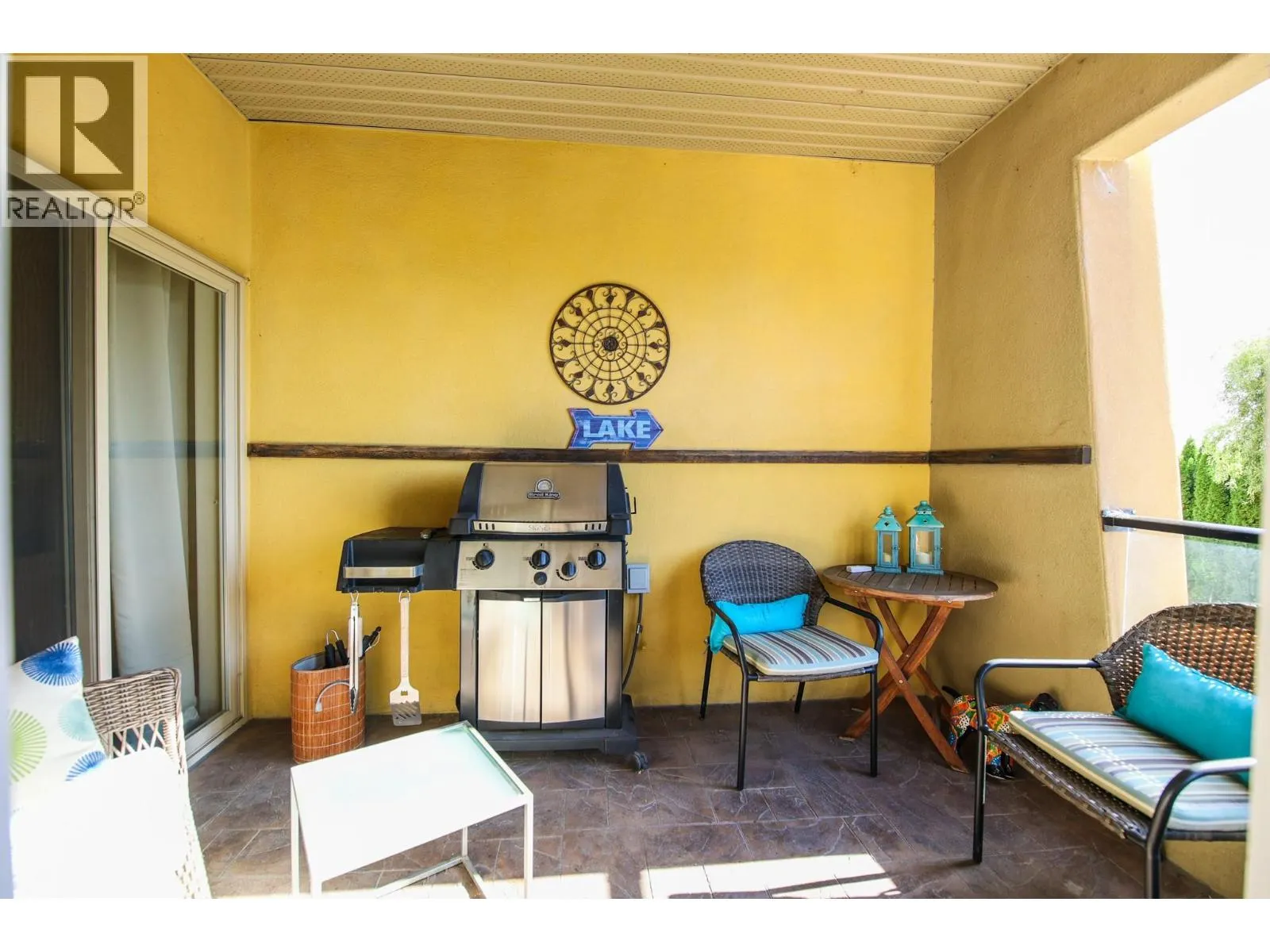 15 Solana Key Court Unit# 204