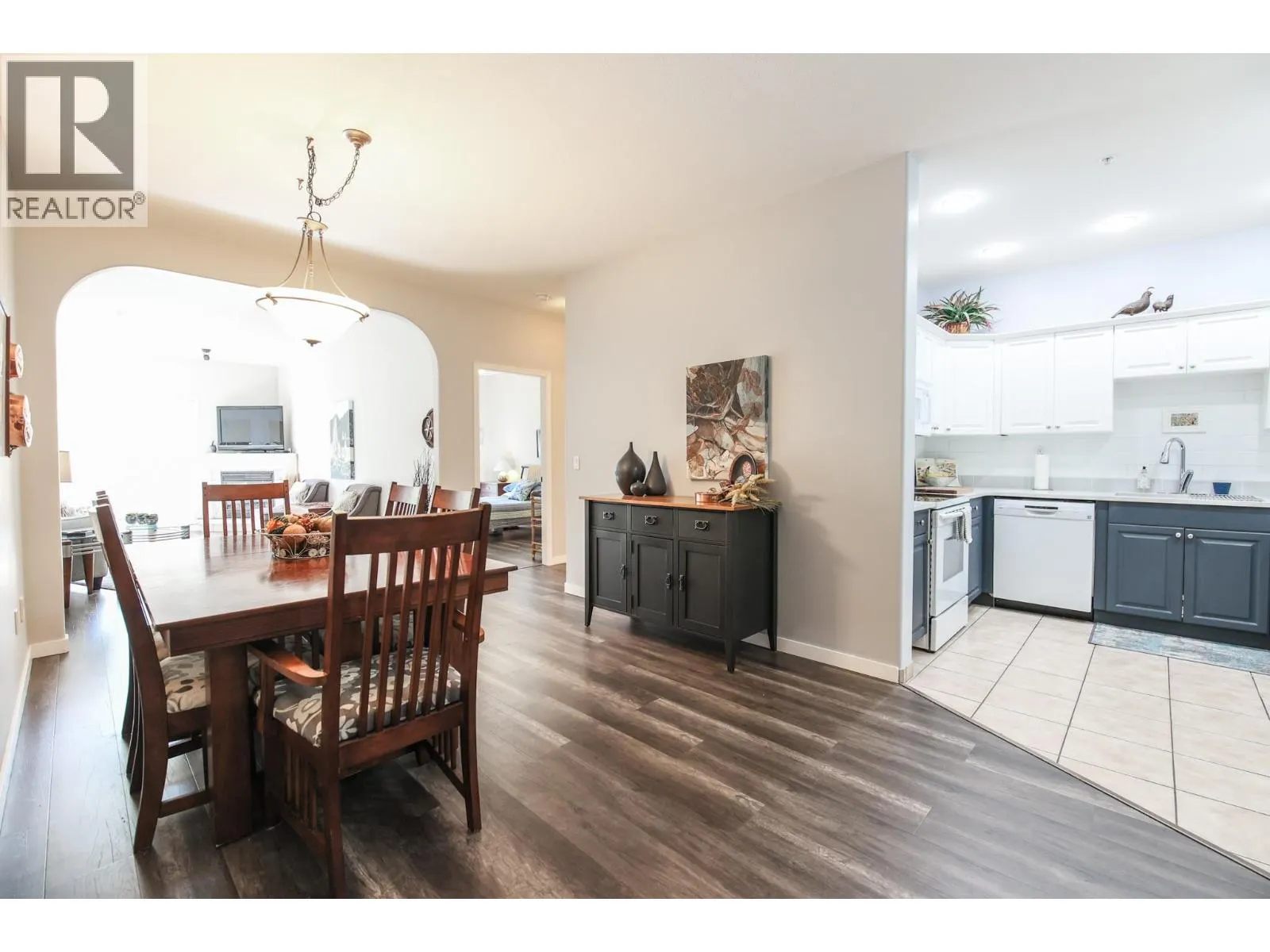 15 Solana Key Court Unit# 204