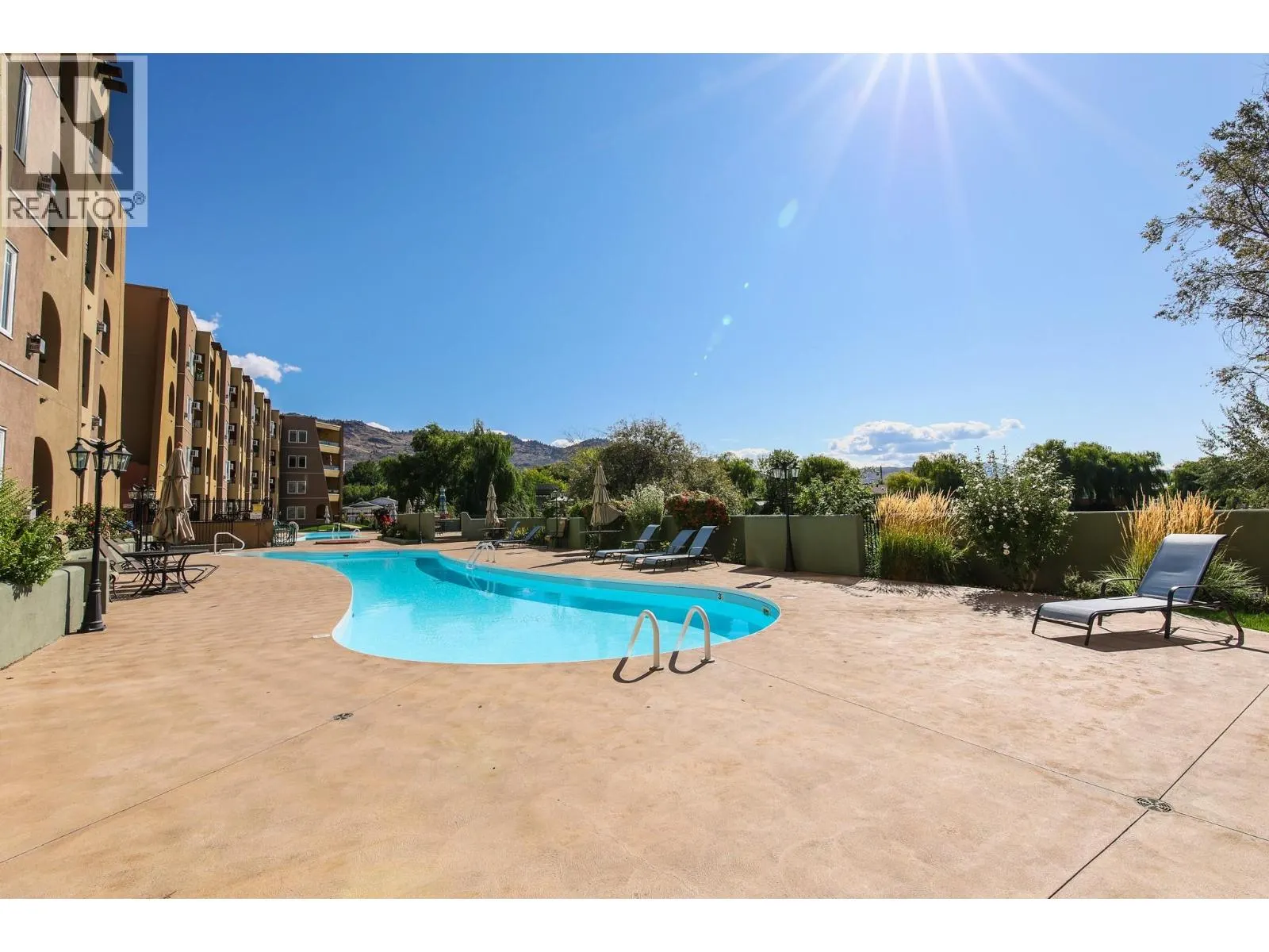 15 Solana Key Court Unit# 204