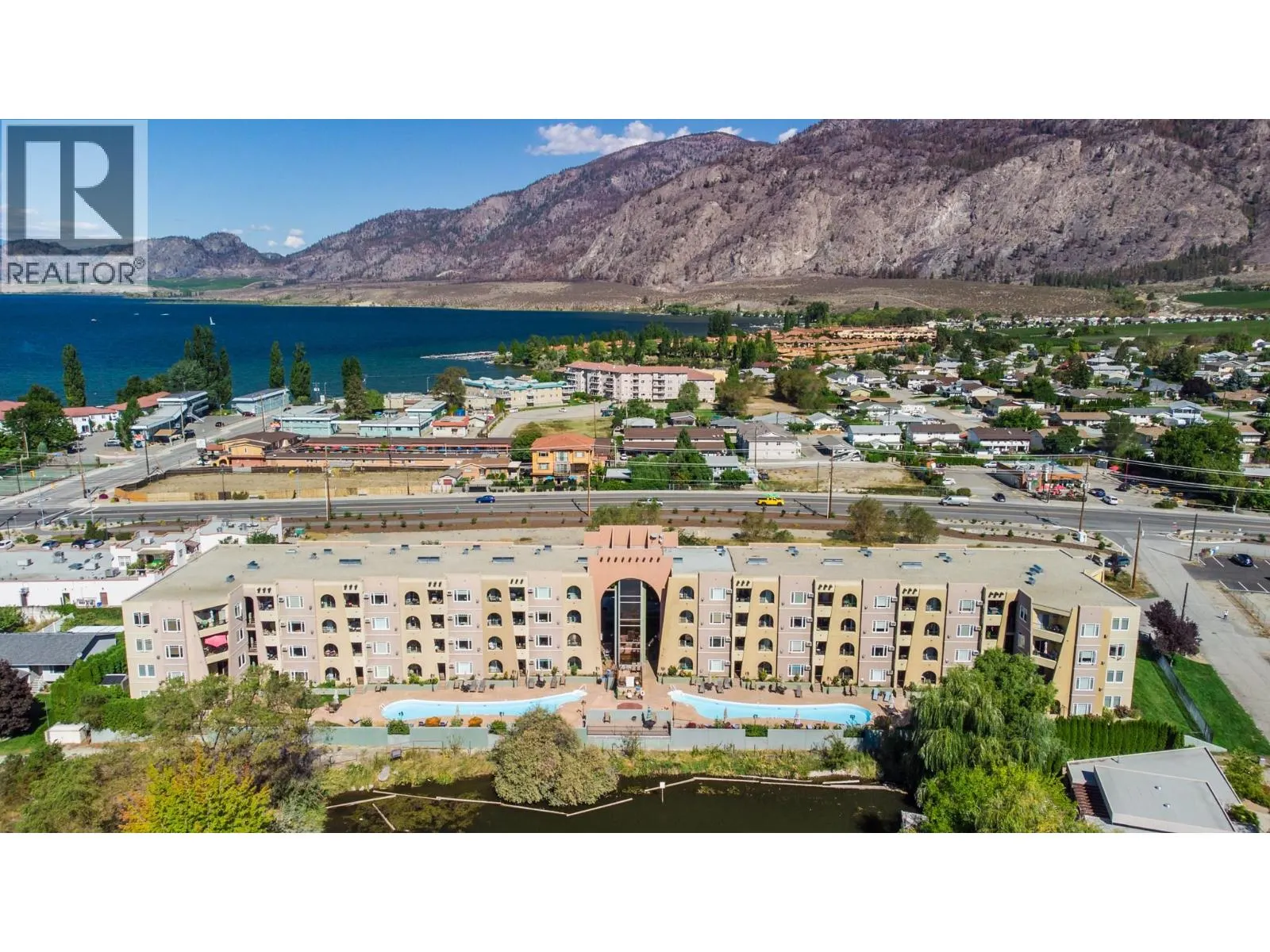 15 Solana Key Court Unit# 204