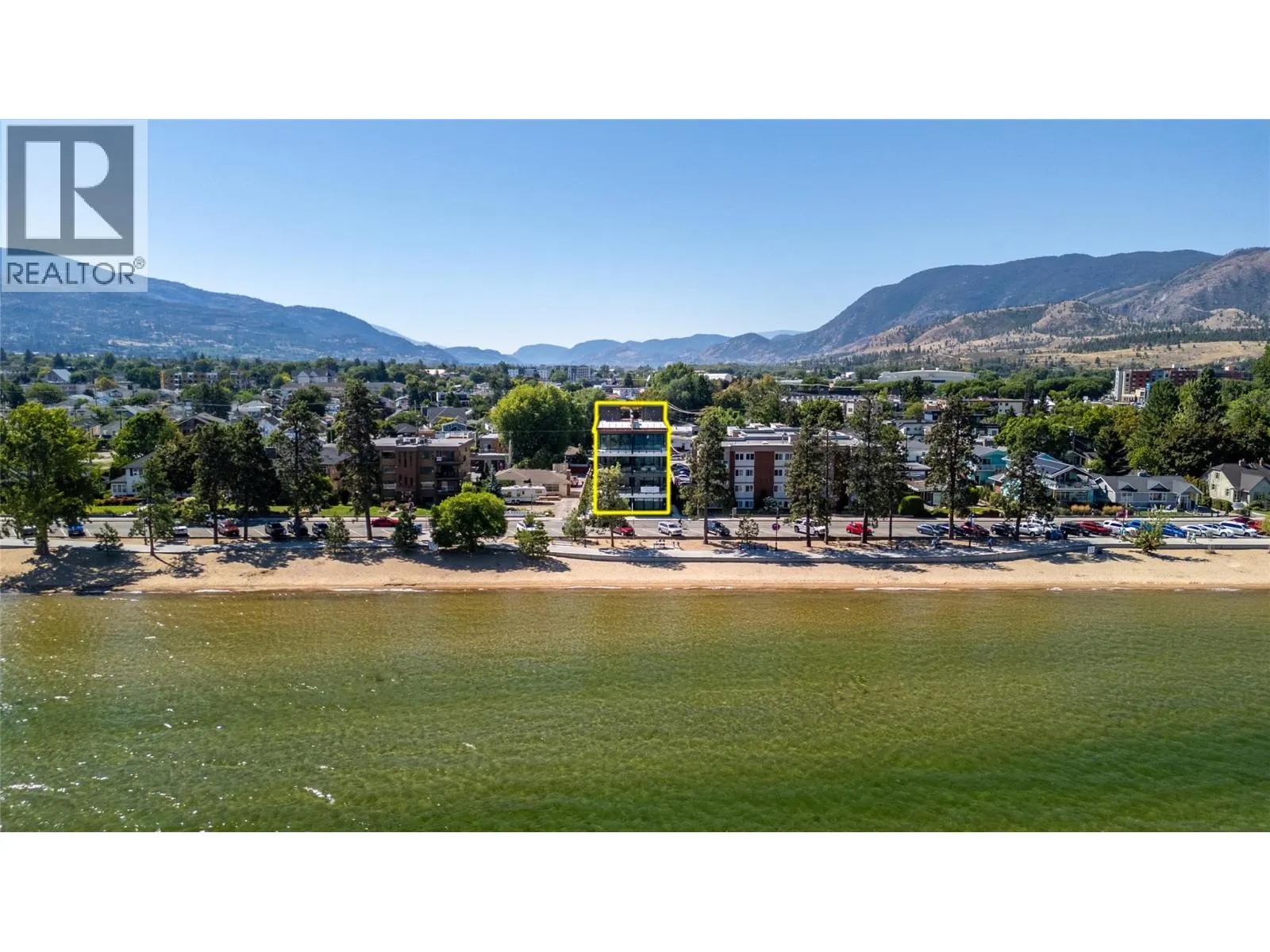 602 Lakeshore Drive Unit# 402