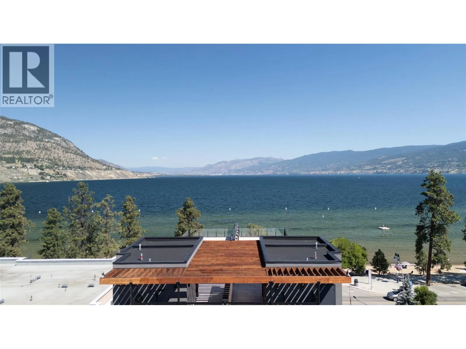 602 Lakeshore Drive Unit# 402