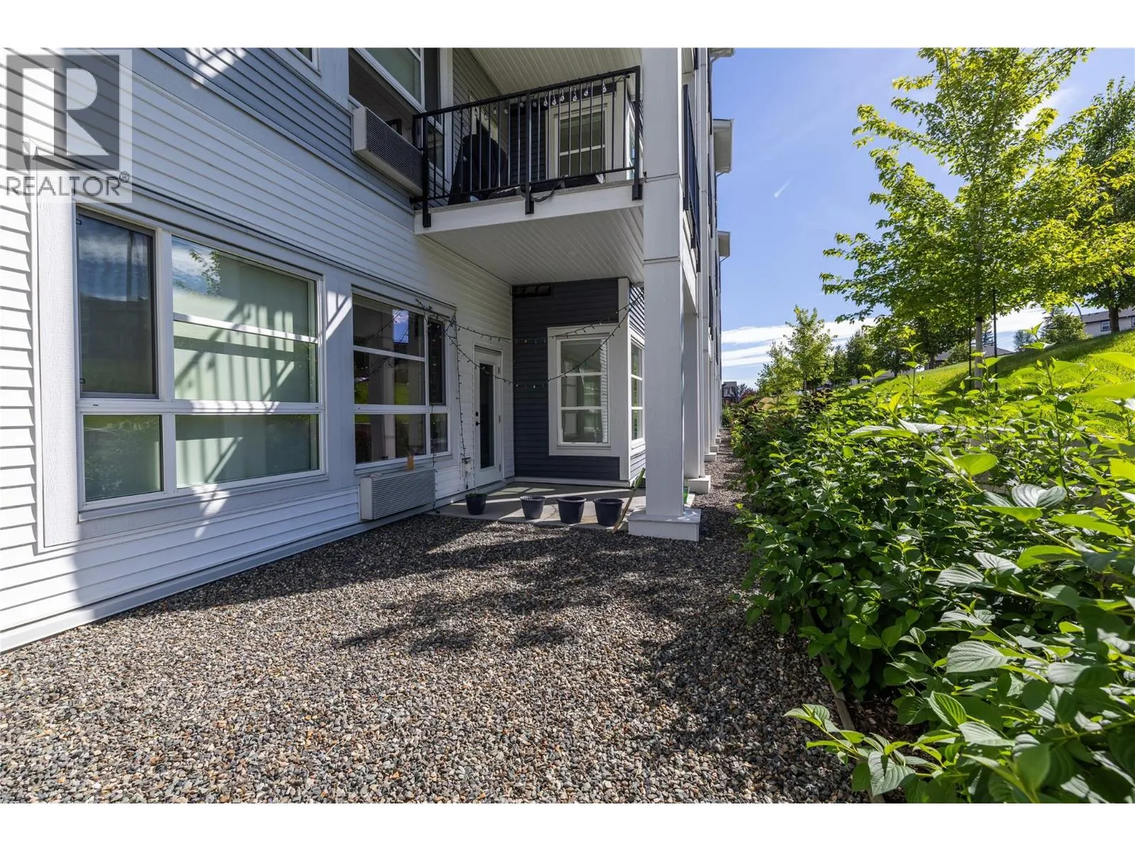 1880 HUGH ALLAN Drive Unit# 107