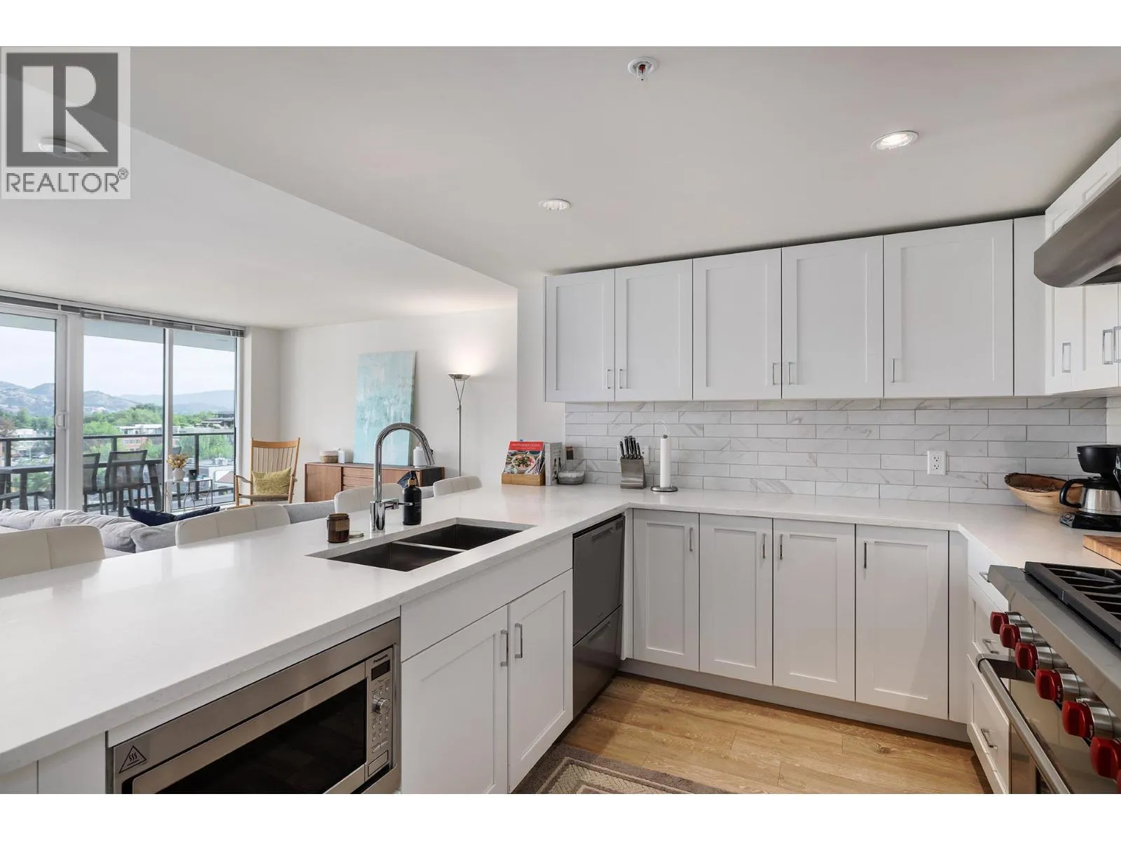 485 Groves Avenue Unit# 607
