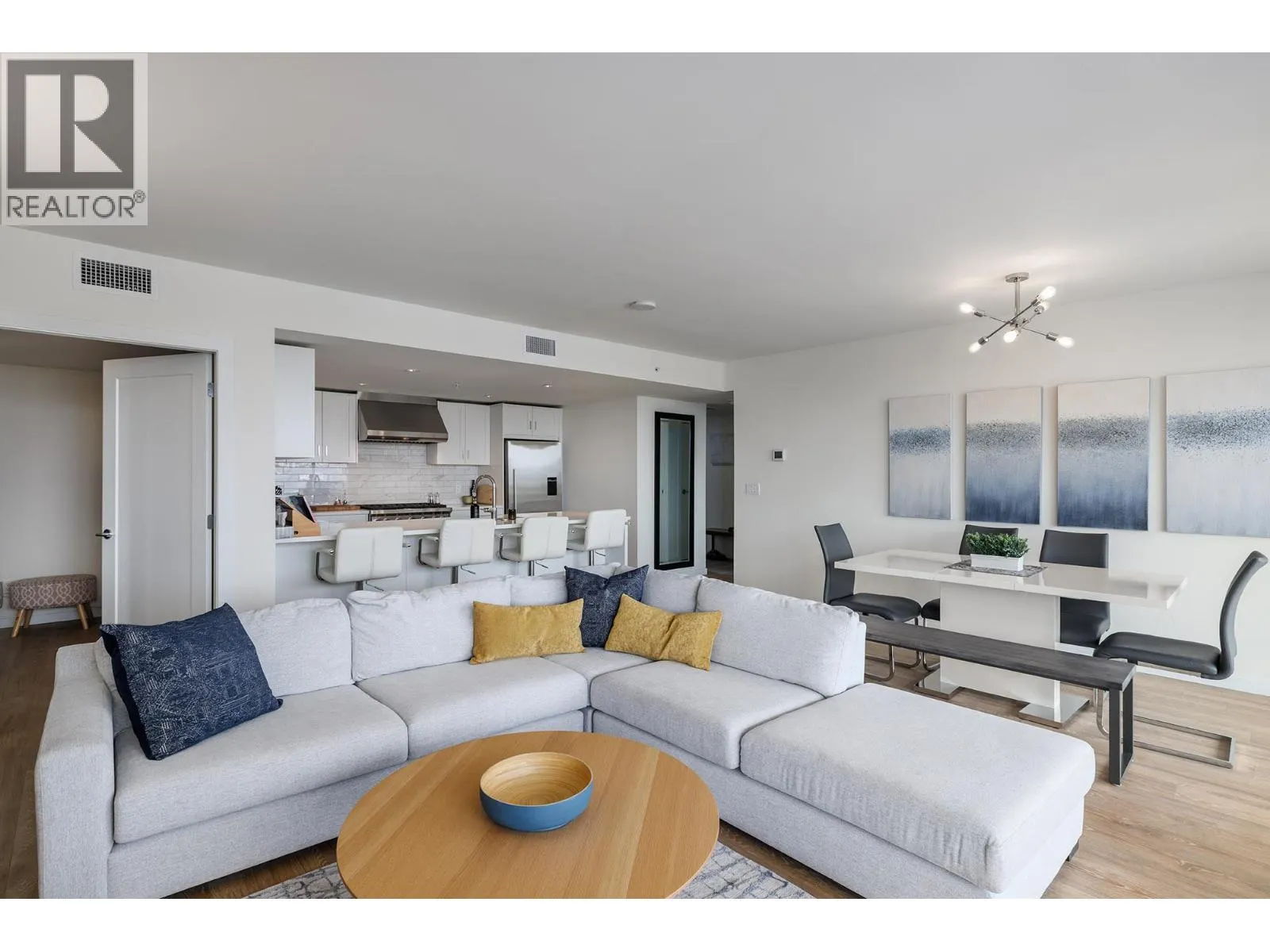 485 Groves Avenue Unit# 607