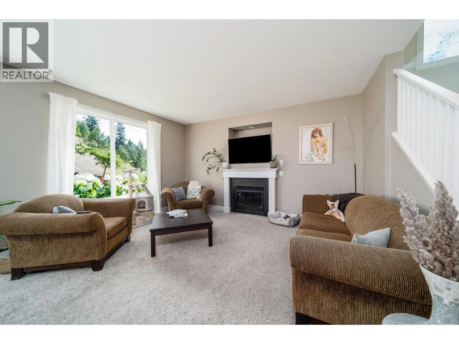 2052 Sunview Drive