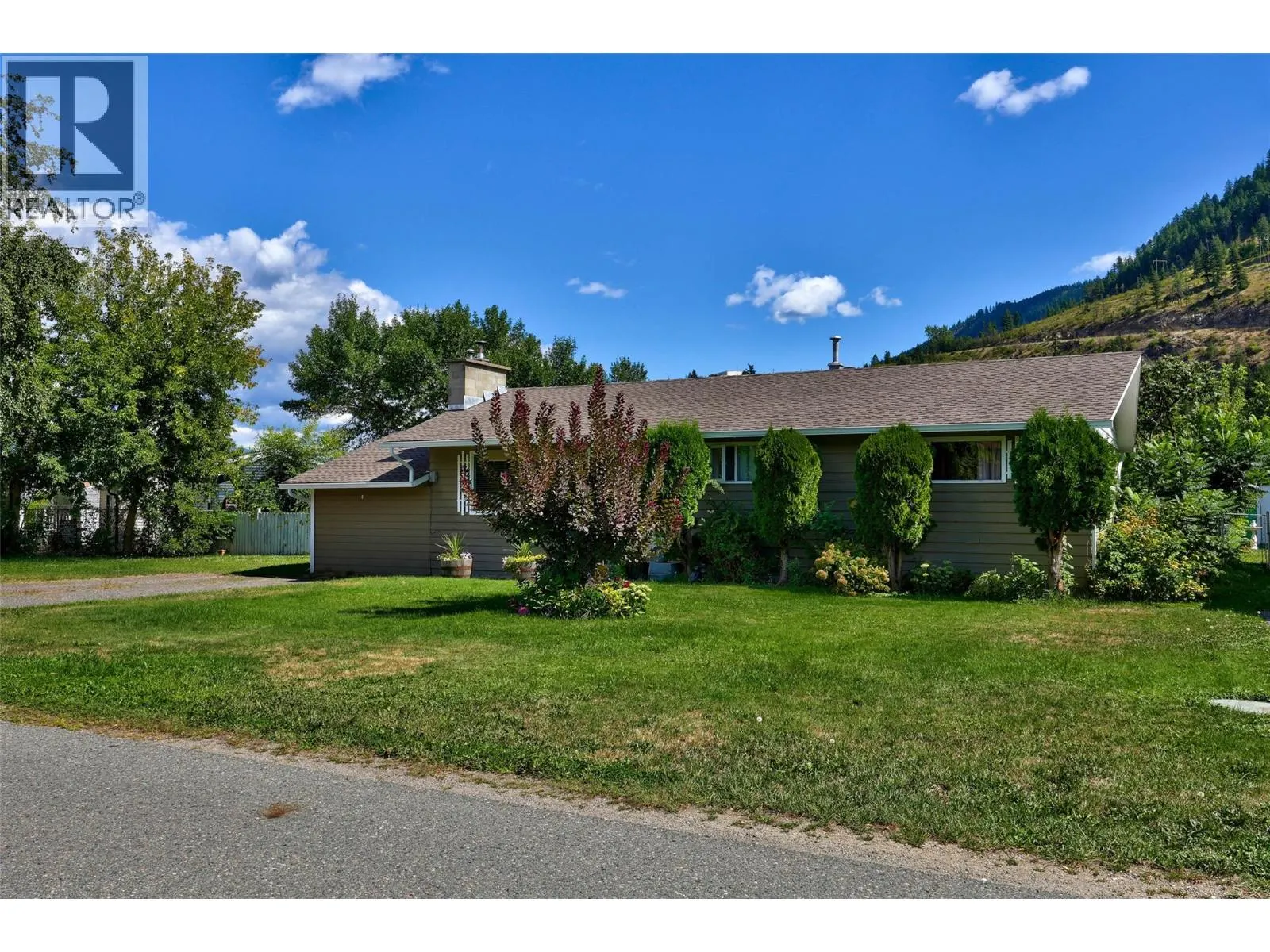 229 Lakeshore Drive