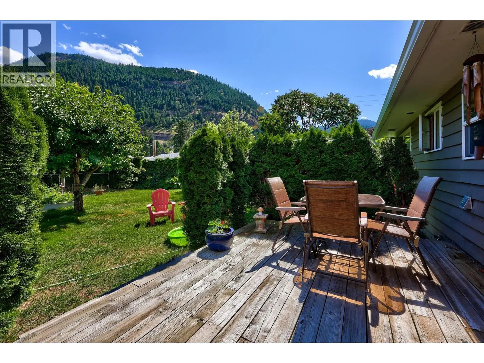 229 Lakeshore Drive
