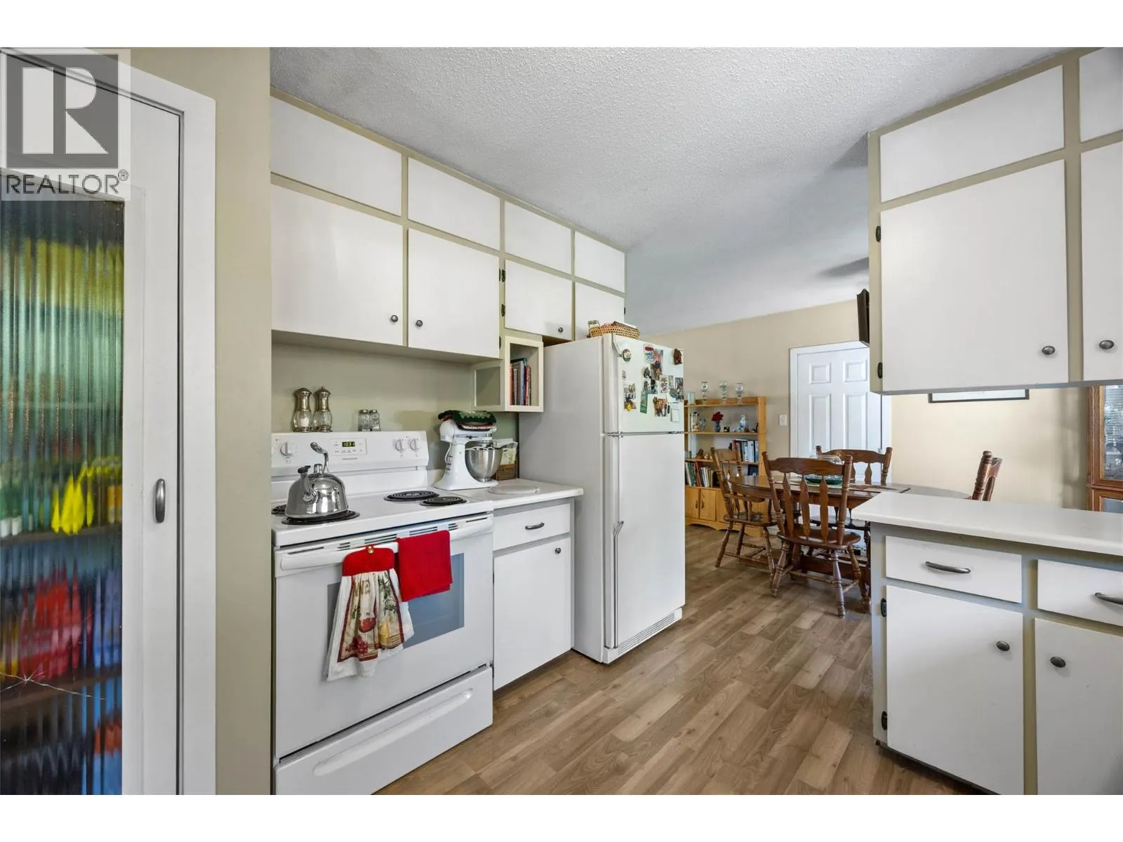 229 Lakeshore Drive