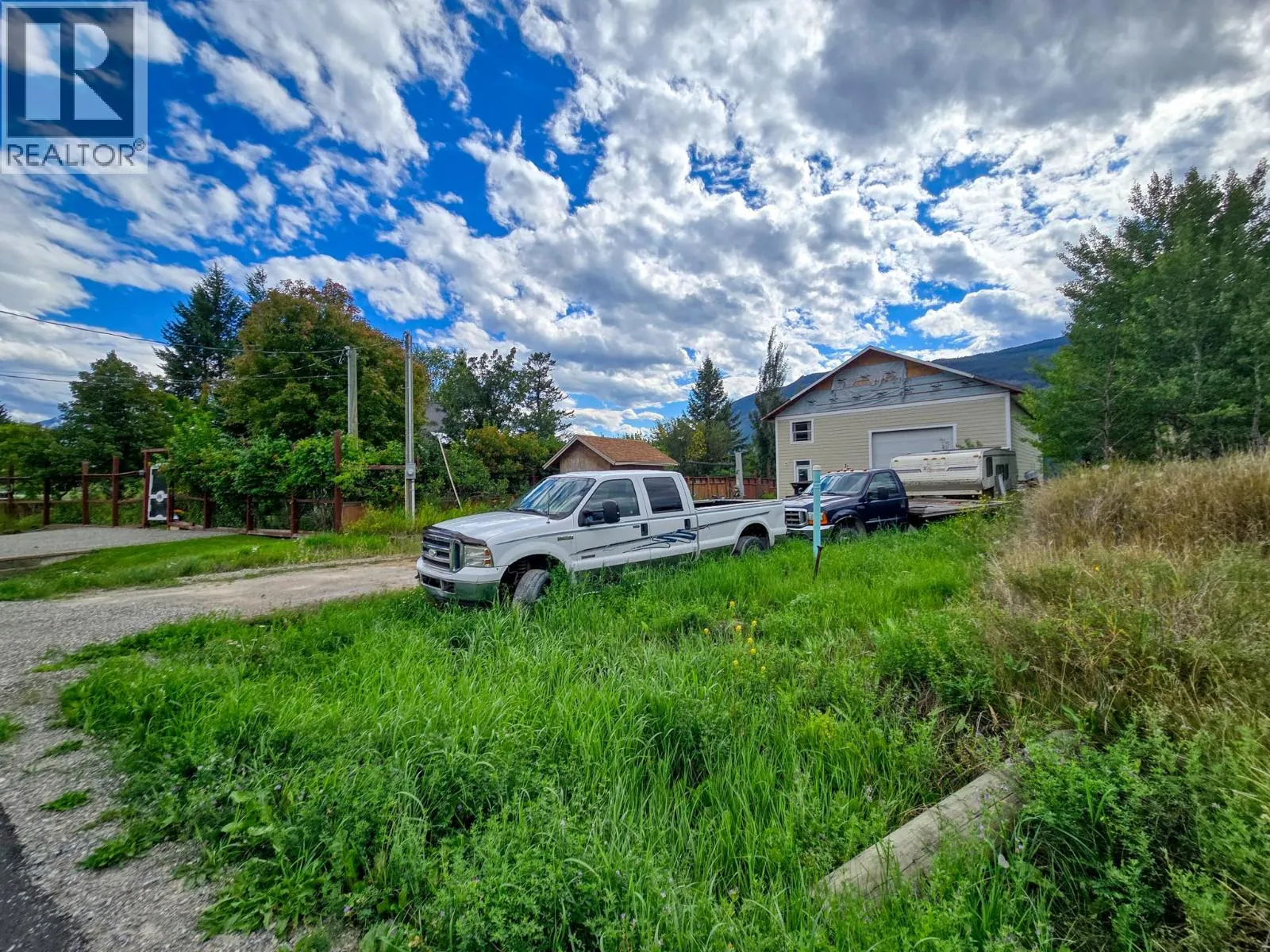 4772 Crescentwood Drive