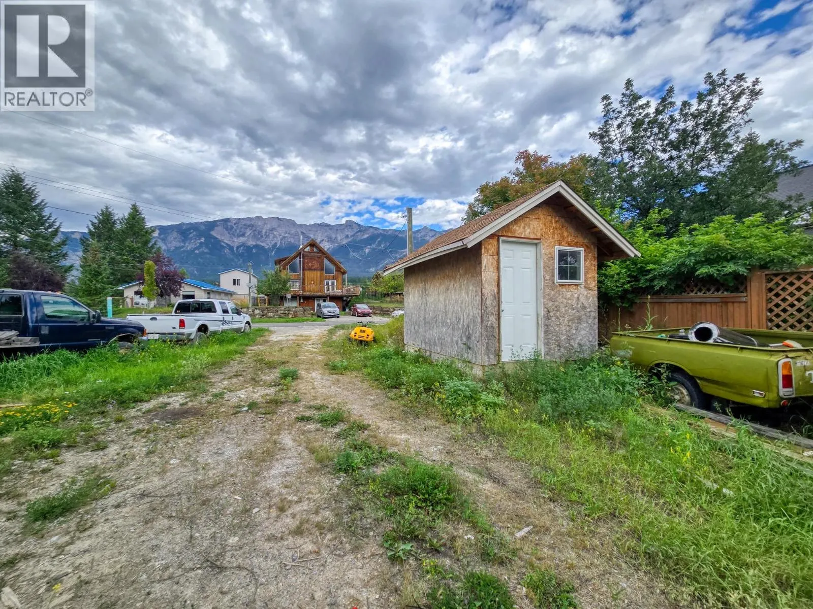 4772 Crescentwood Drive