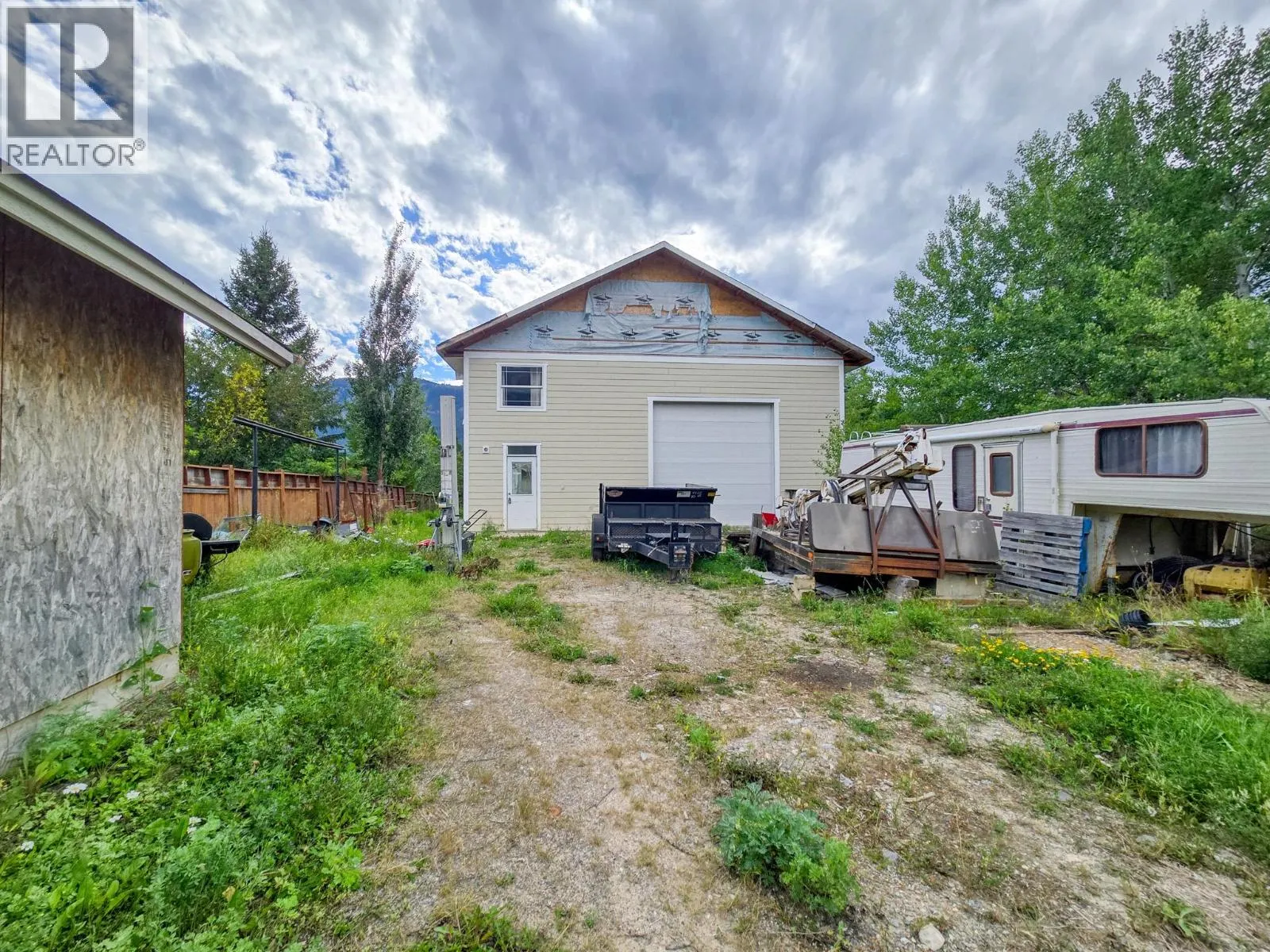 4772 Crescentwood Drive