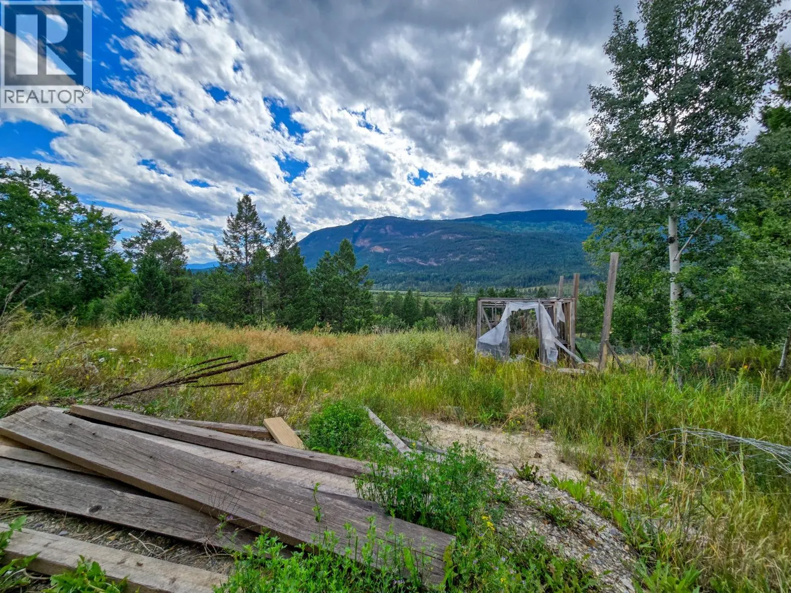 4772 Crescentwood Drive