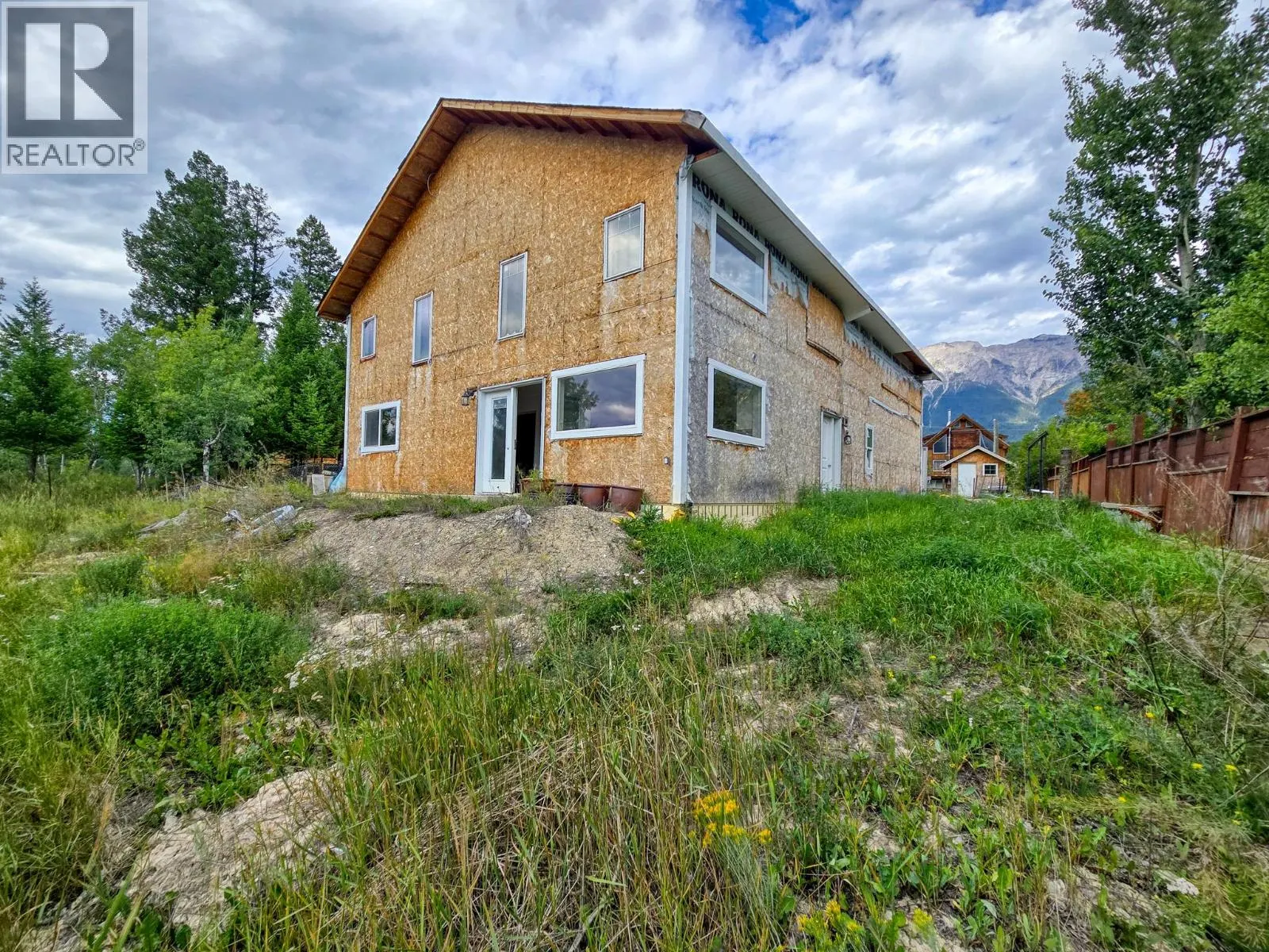 4772 Crescentwood Drive
