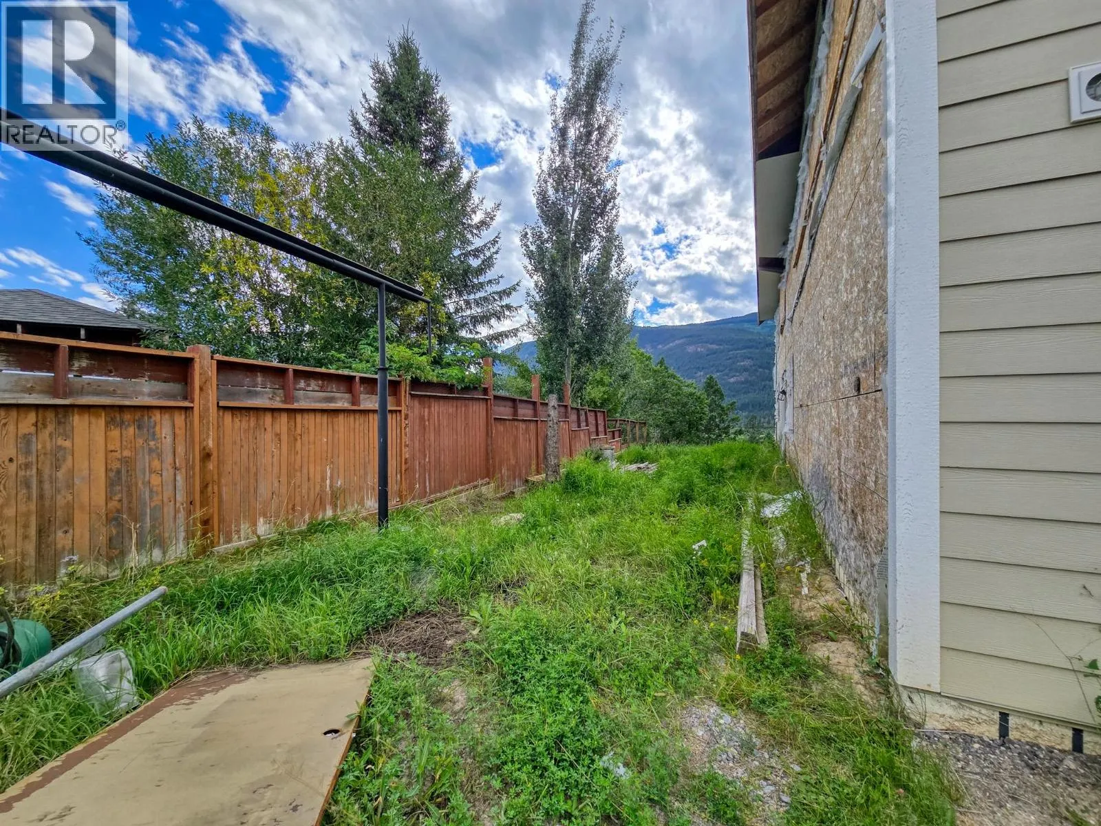 4772 Crescentwood Drive
