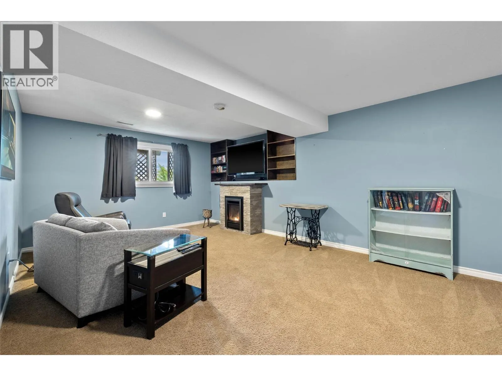 770 Sequoia Place