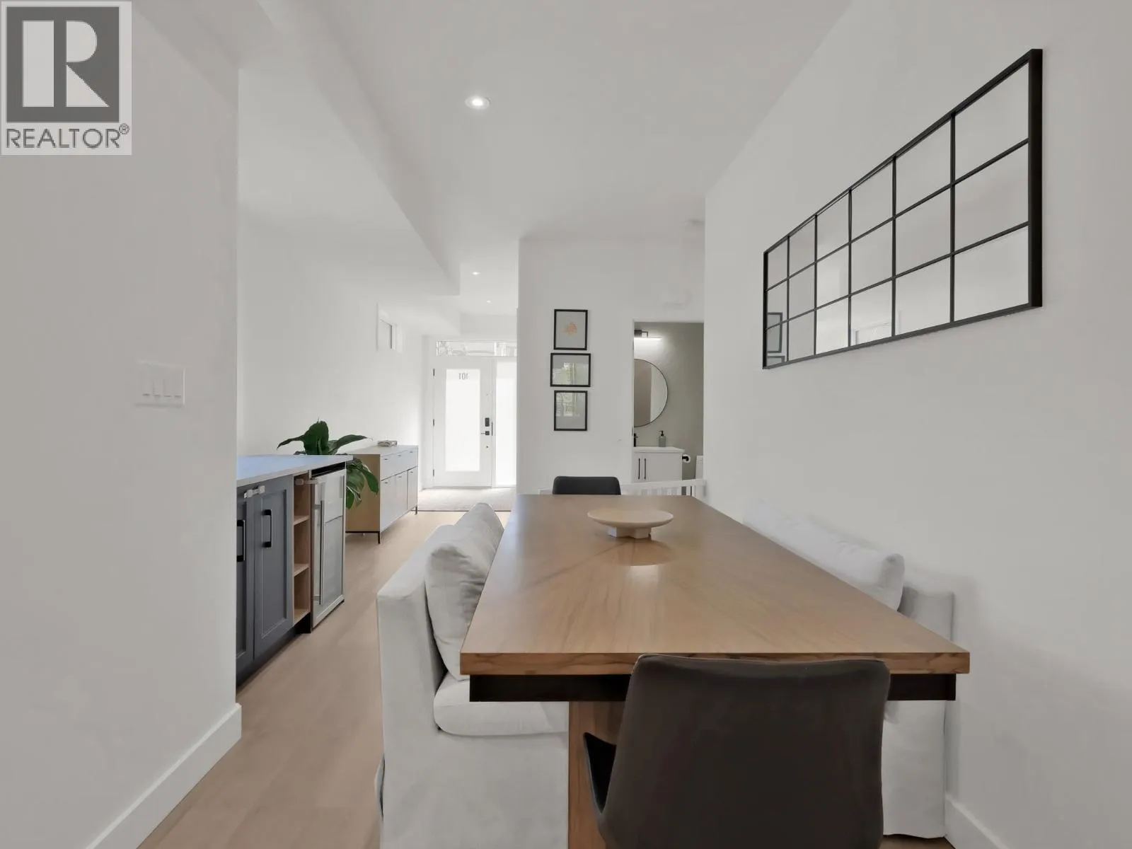 151 ABBOTT Street Unit# 101