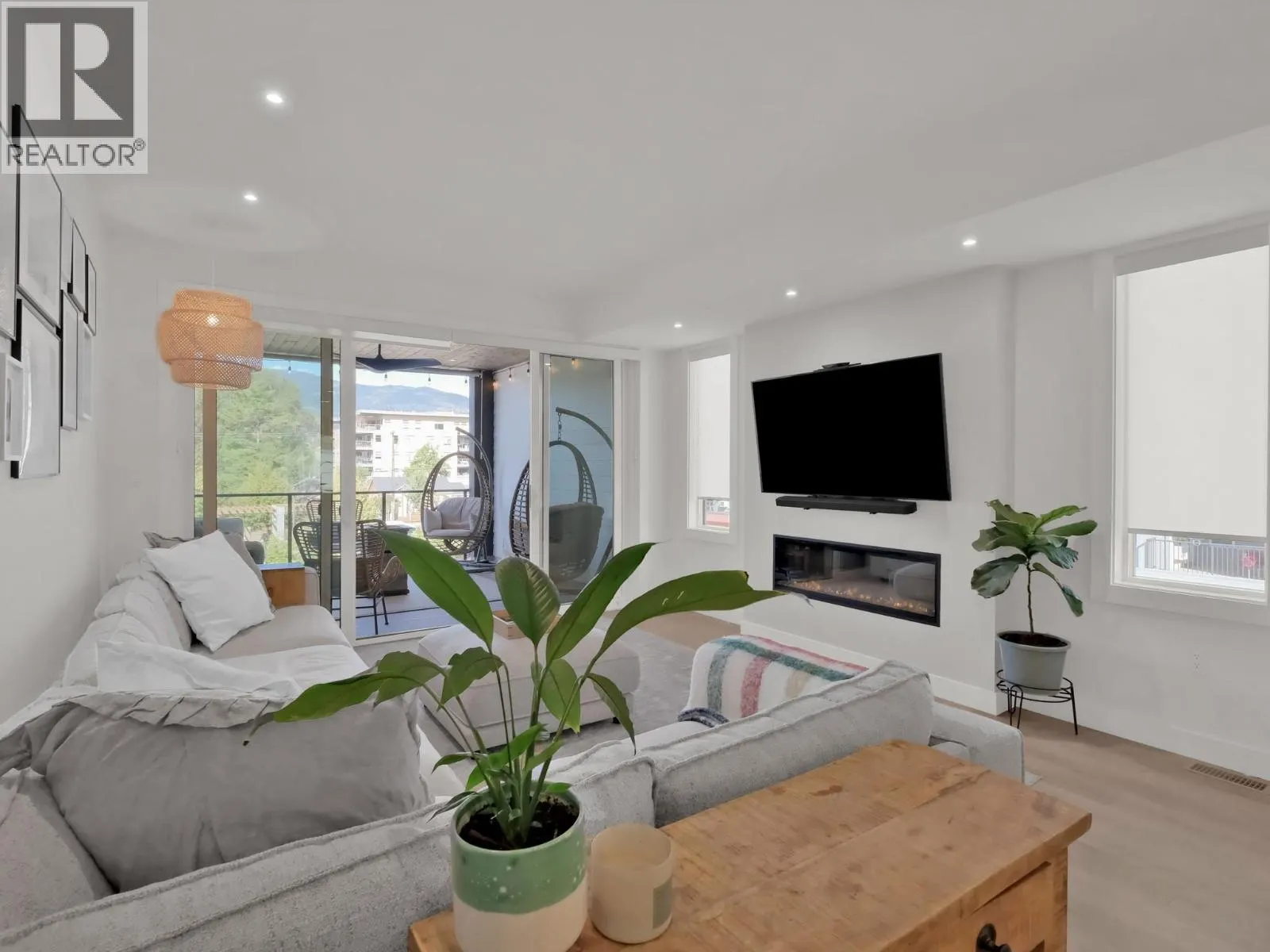 151 ABBOTT Street Unit# 101