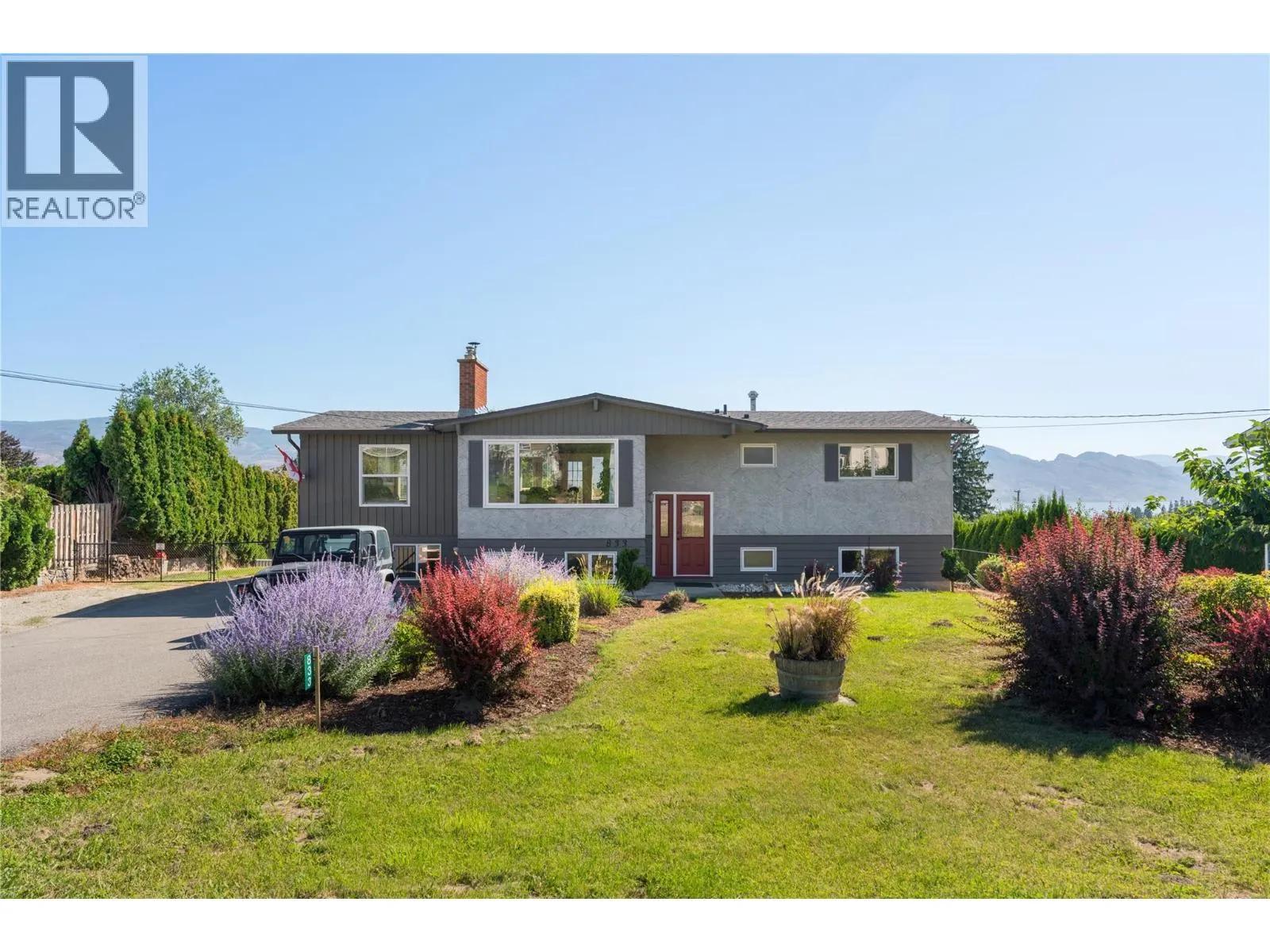 833 HAWTHORNE Road