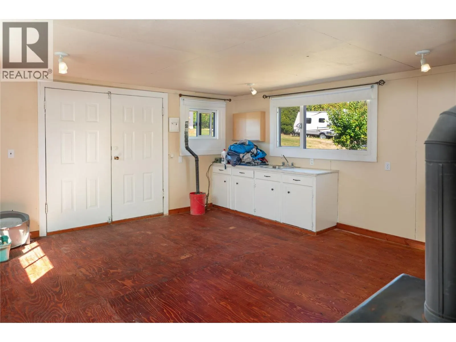 833 HAWTHORNE Road
