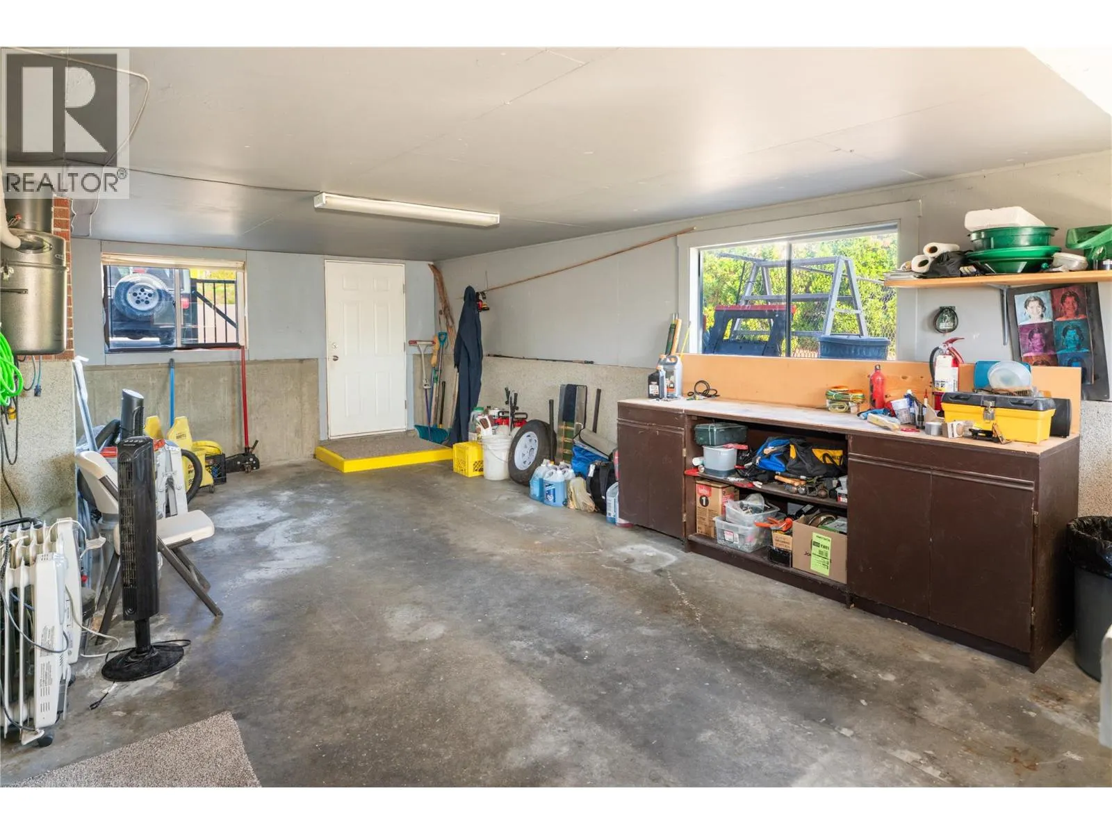 833 HAWTHORNE Road