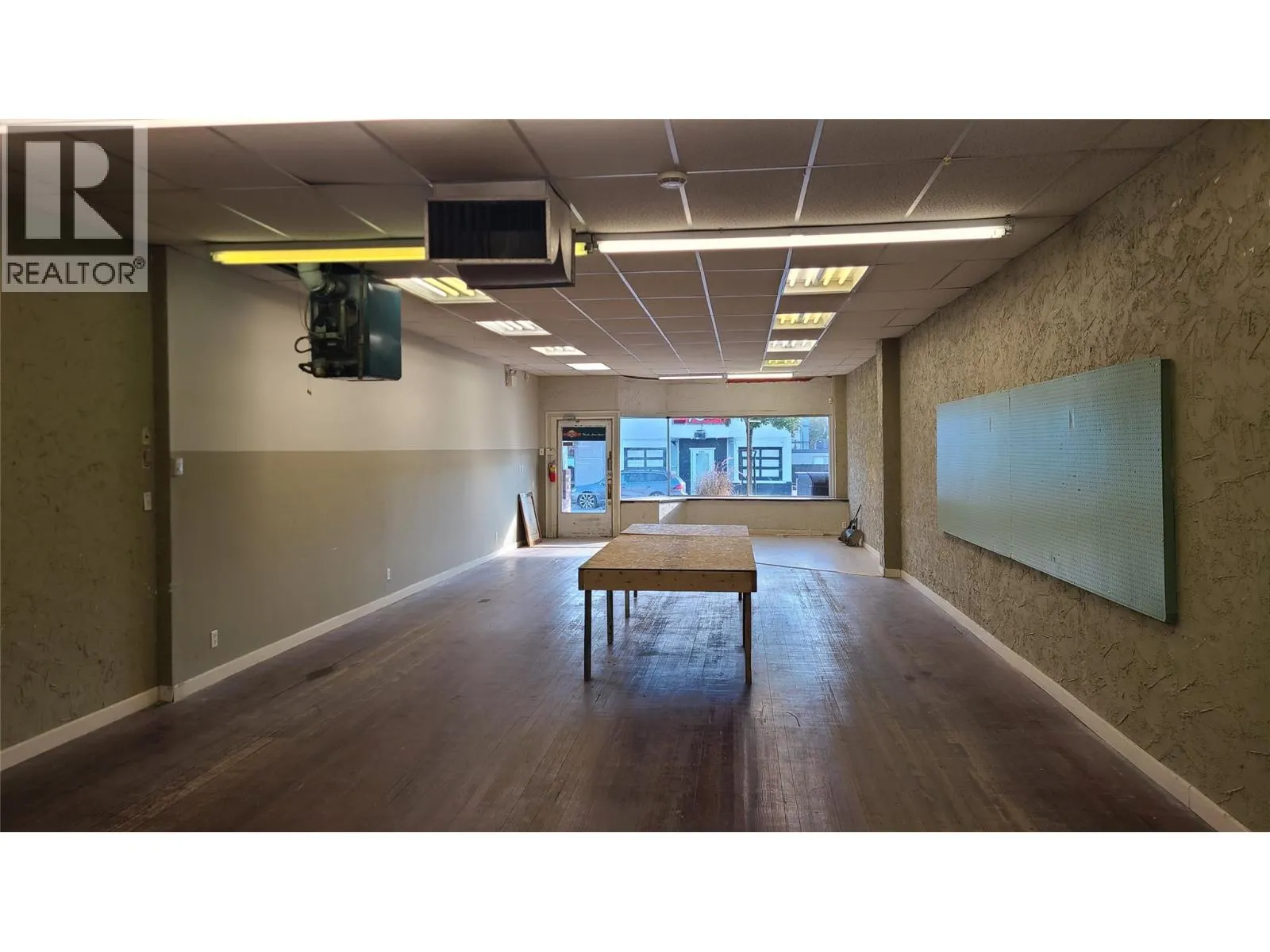 6272 MAIN Street